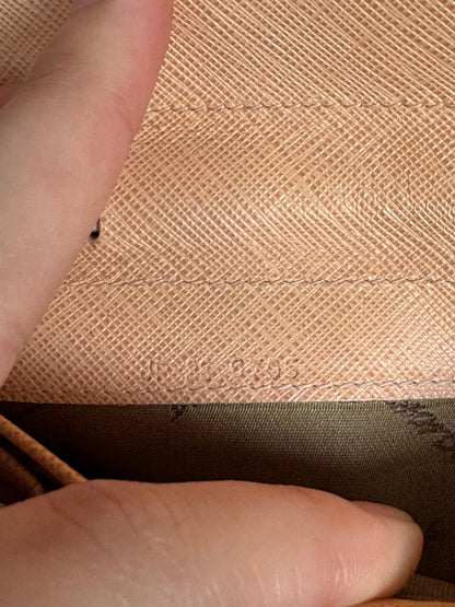 Ferragamo Gamcini long saffiano