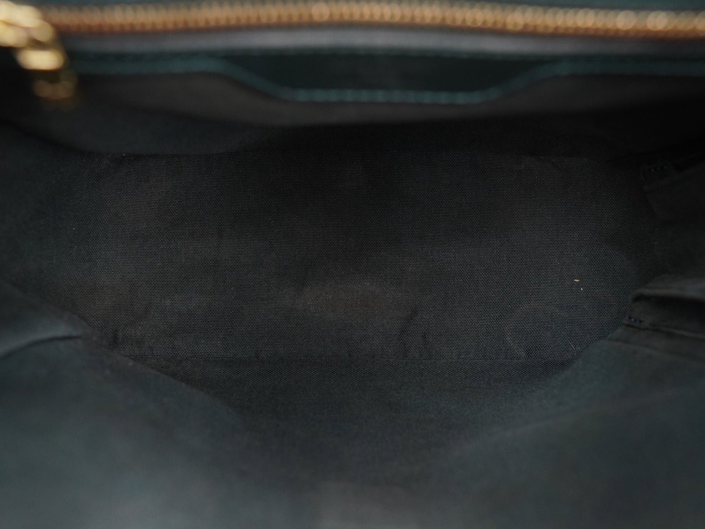 Louis Vuitton Yaranga messenger bag in taiga leather