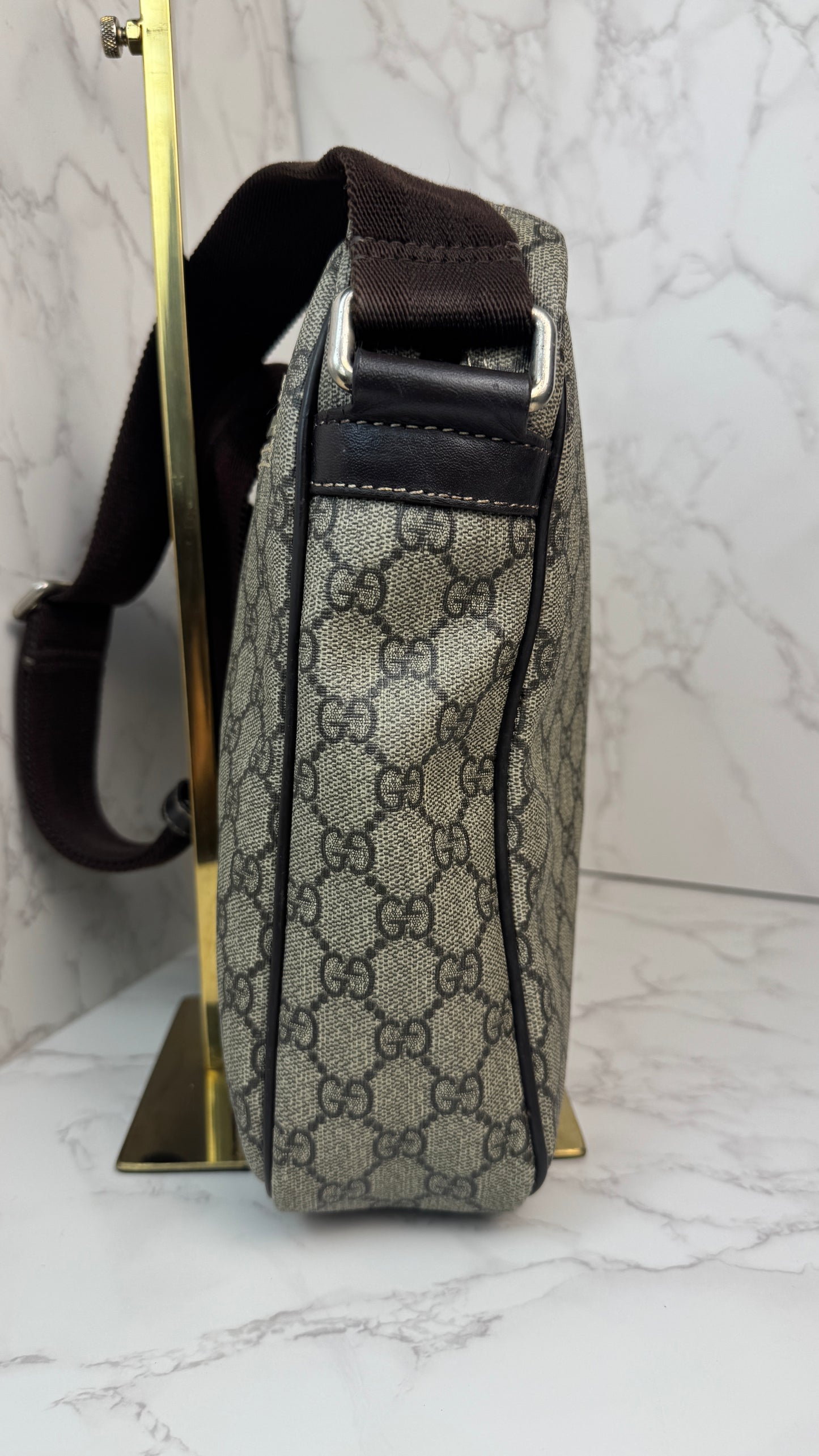 Gucci GG Canvas Messenger Brown