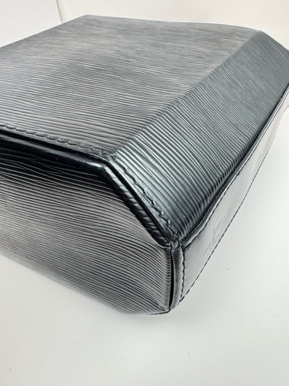 Louis Vuitton Epi Sac Seau Shoulder bag