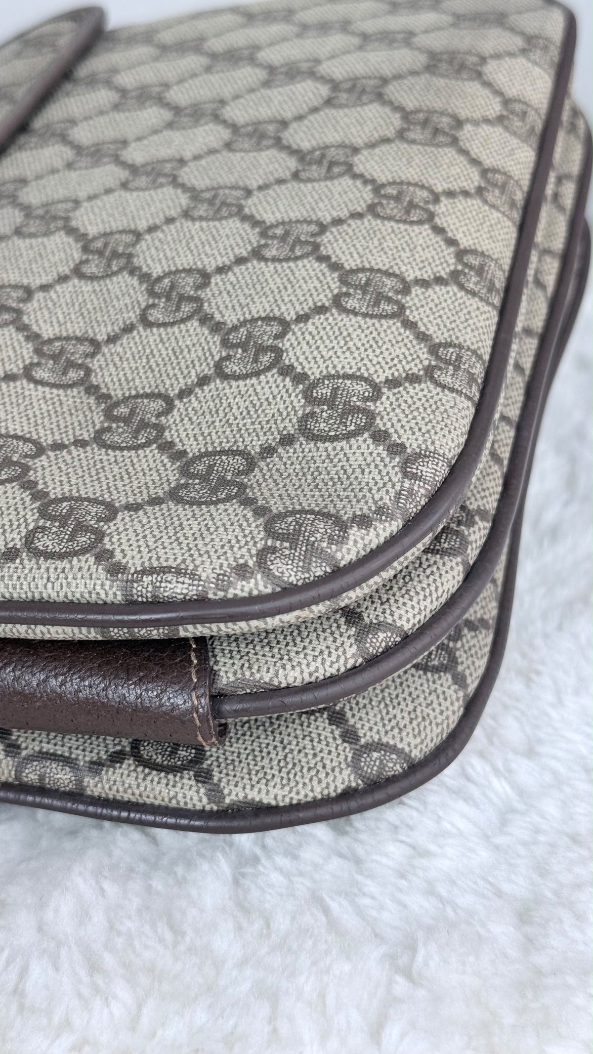 GUCCI GG Supreme Ophidia Crossbody Coated Canvas