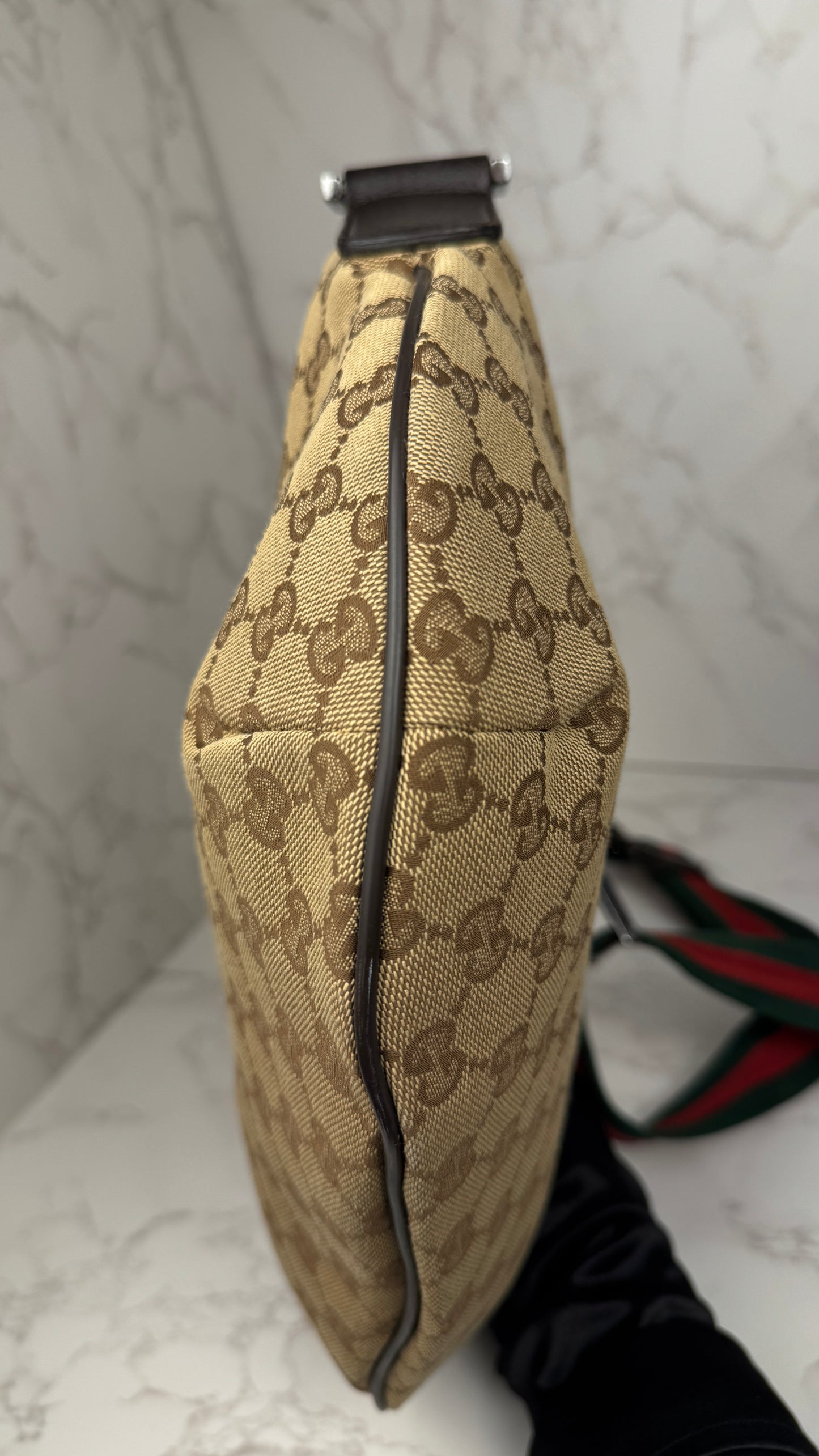 Gucci Half-Moon Wen Strap hobo brown