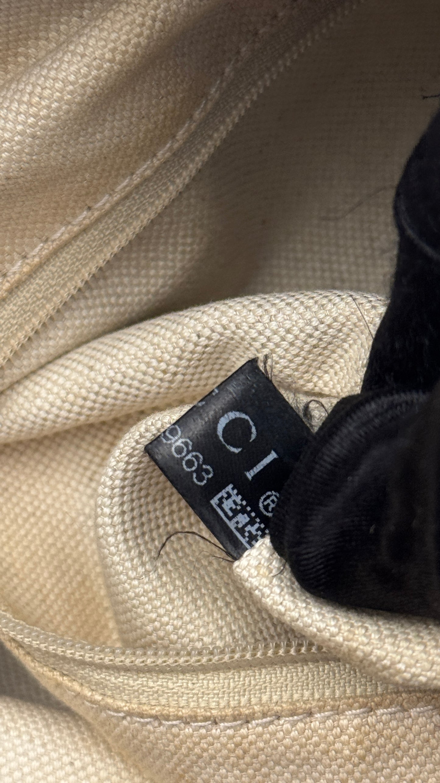 Gucci Sukey Hobo Shoulder Bag Nude