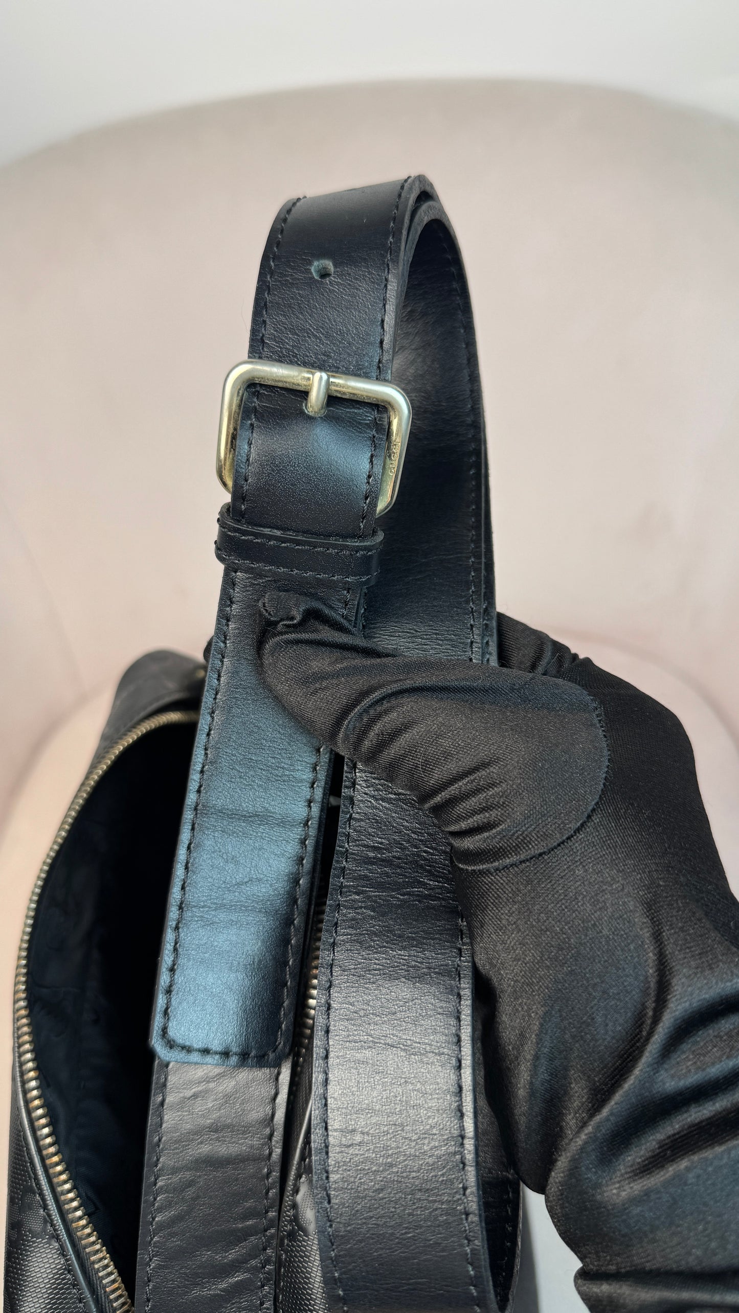 Gucci Front Zip GG Monogram  Messenger (Vintage)