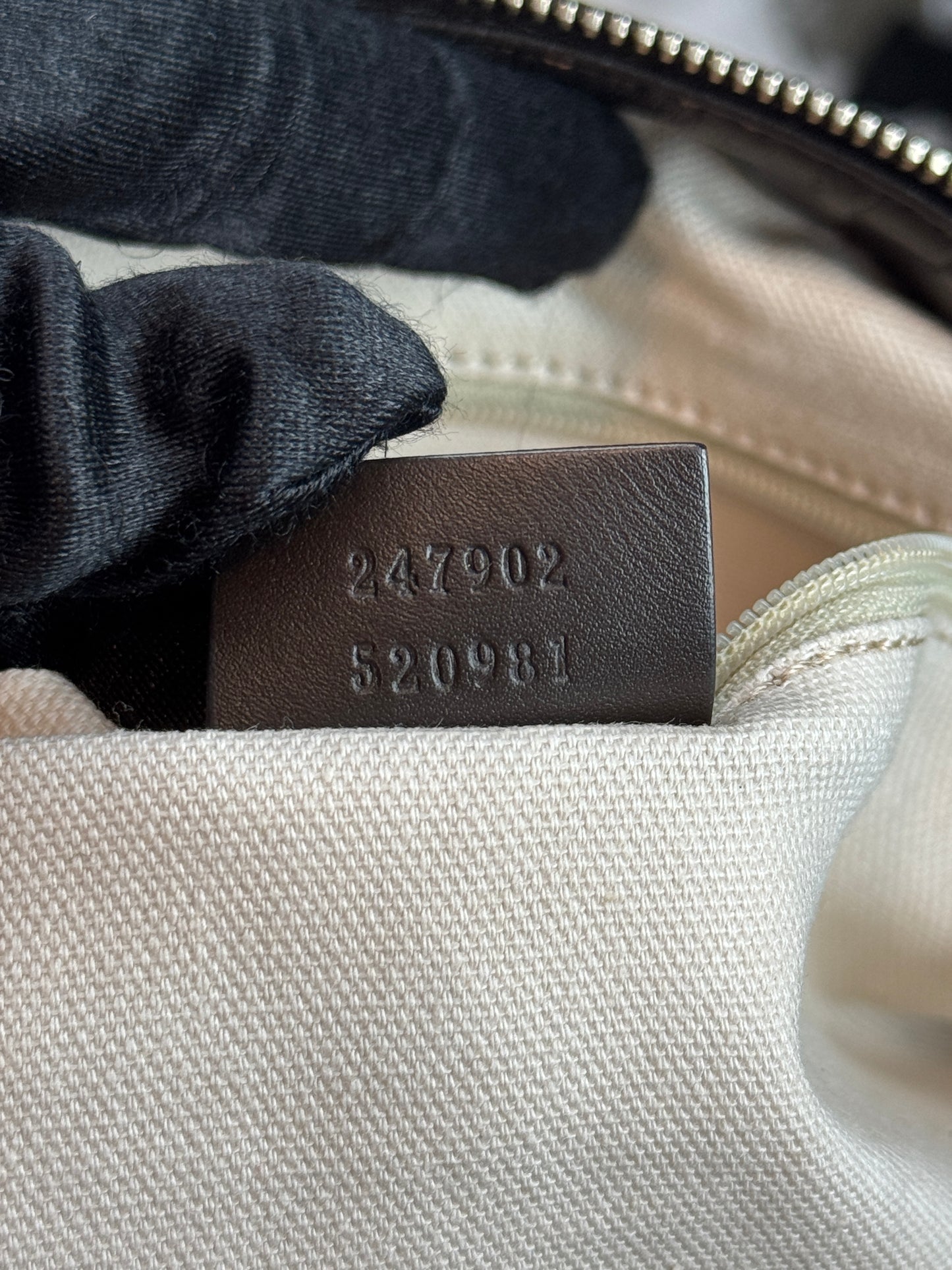 GUCCI Sukey Crossbody With Strap GG Canvas