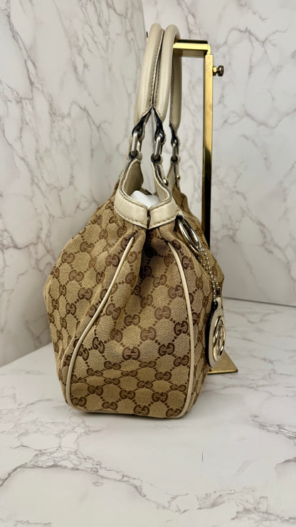 Gucci Sukey Hobo Monogram Beige