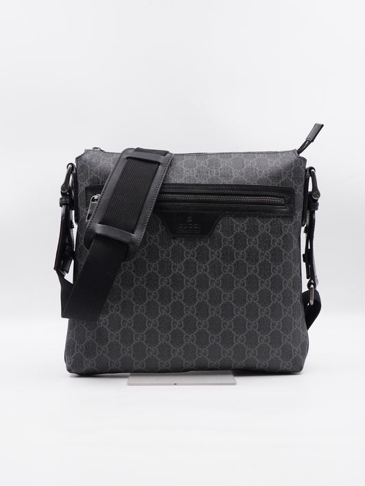 Gucci Front zip messenger Black