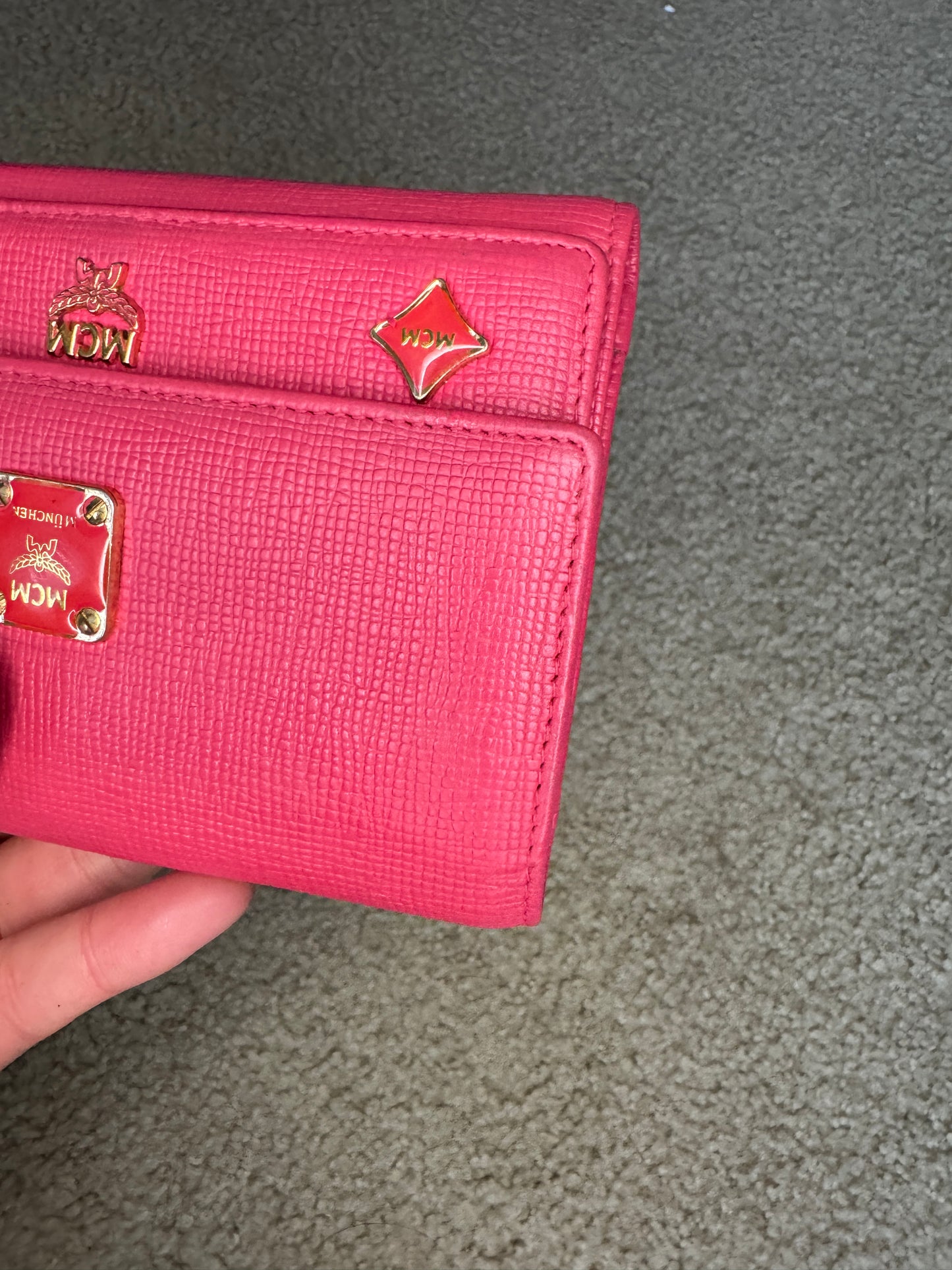 Mcm Wallet Trifold Pink