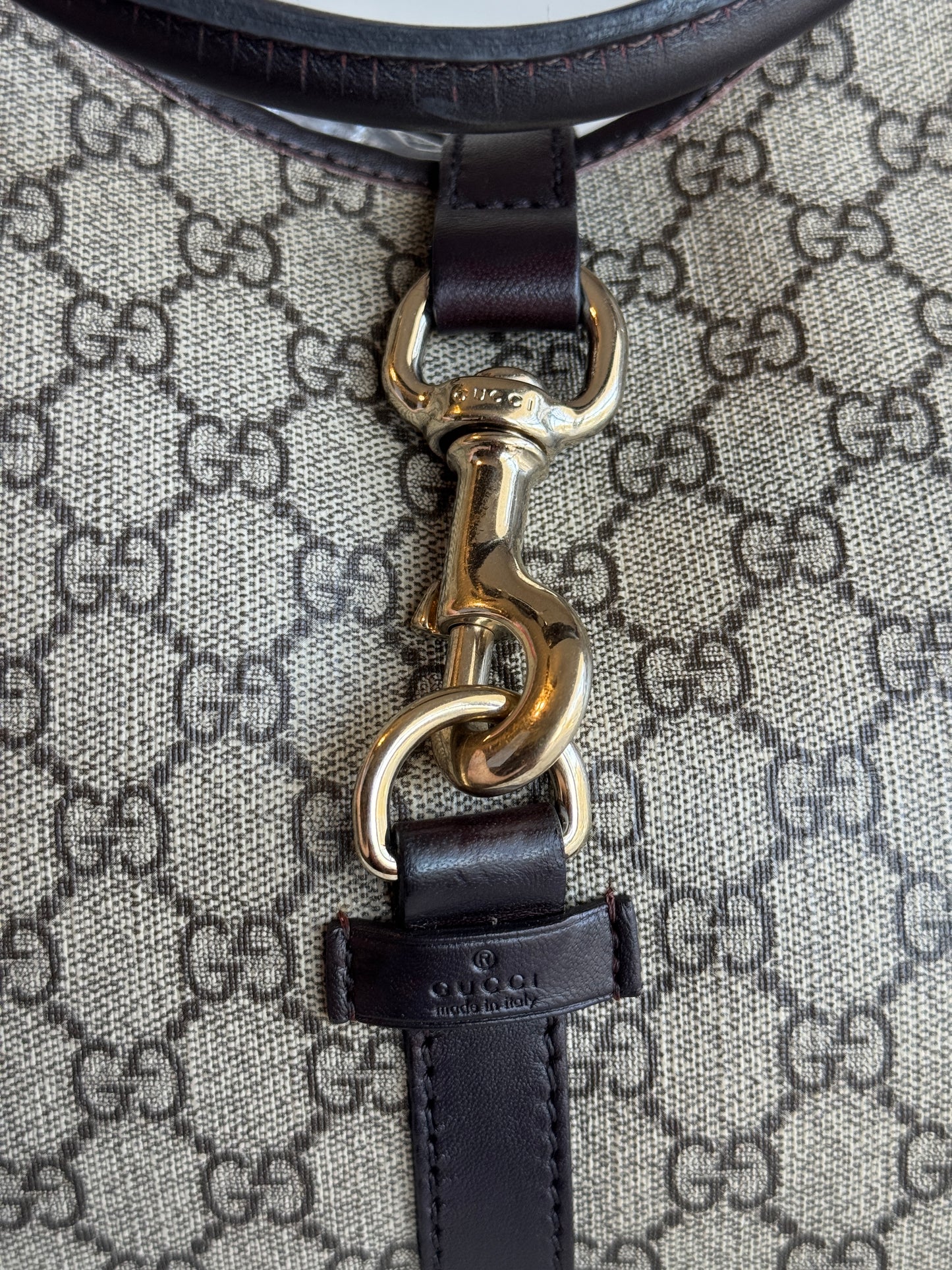 GUCCI GG Supreme Bardot Medium Coated Canvas