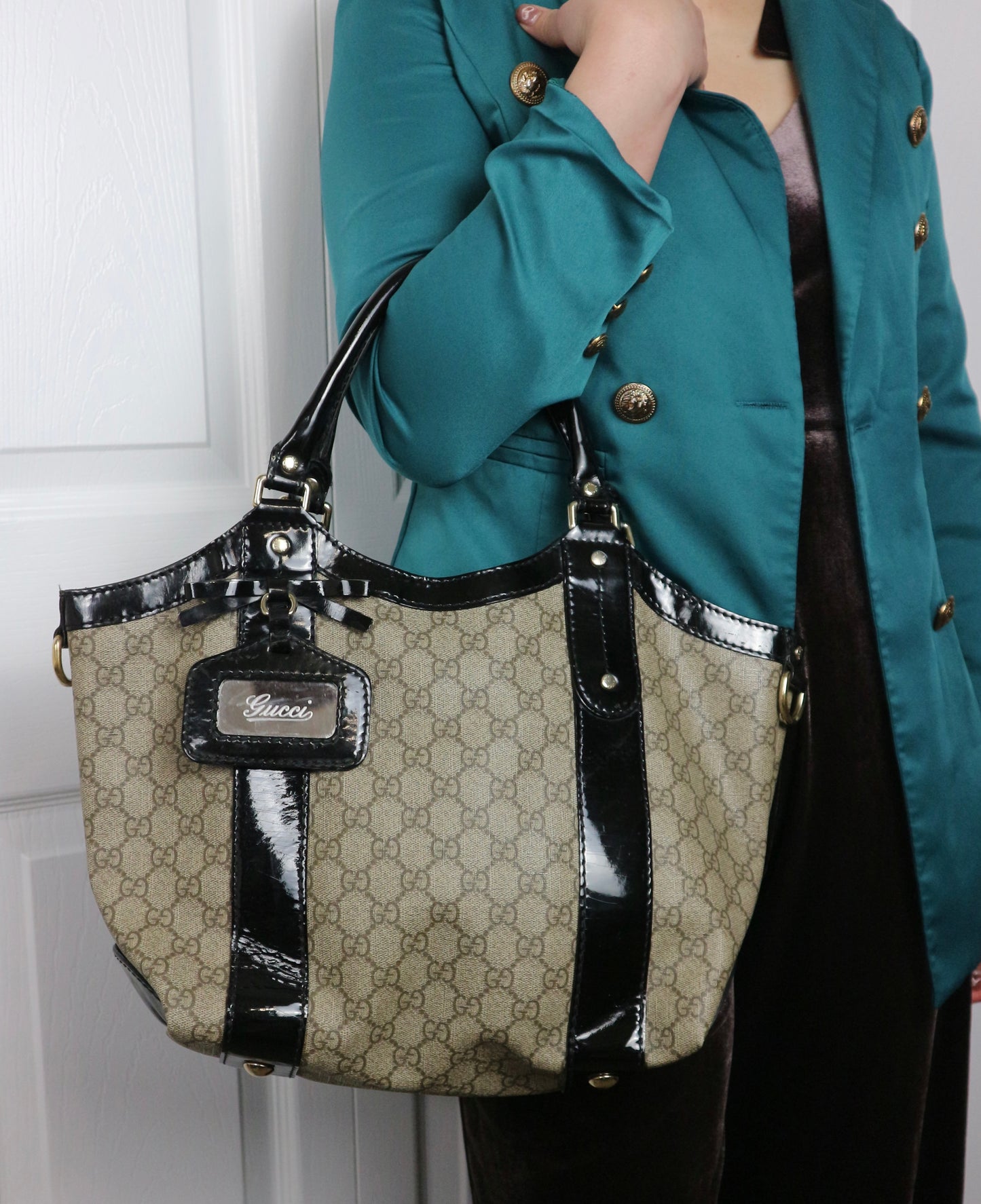 Gucci GG Supreme Ribbon Tote Coated Canvas Bag