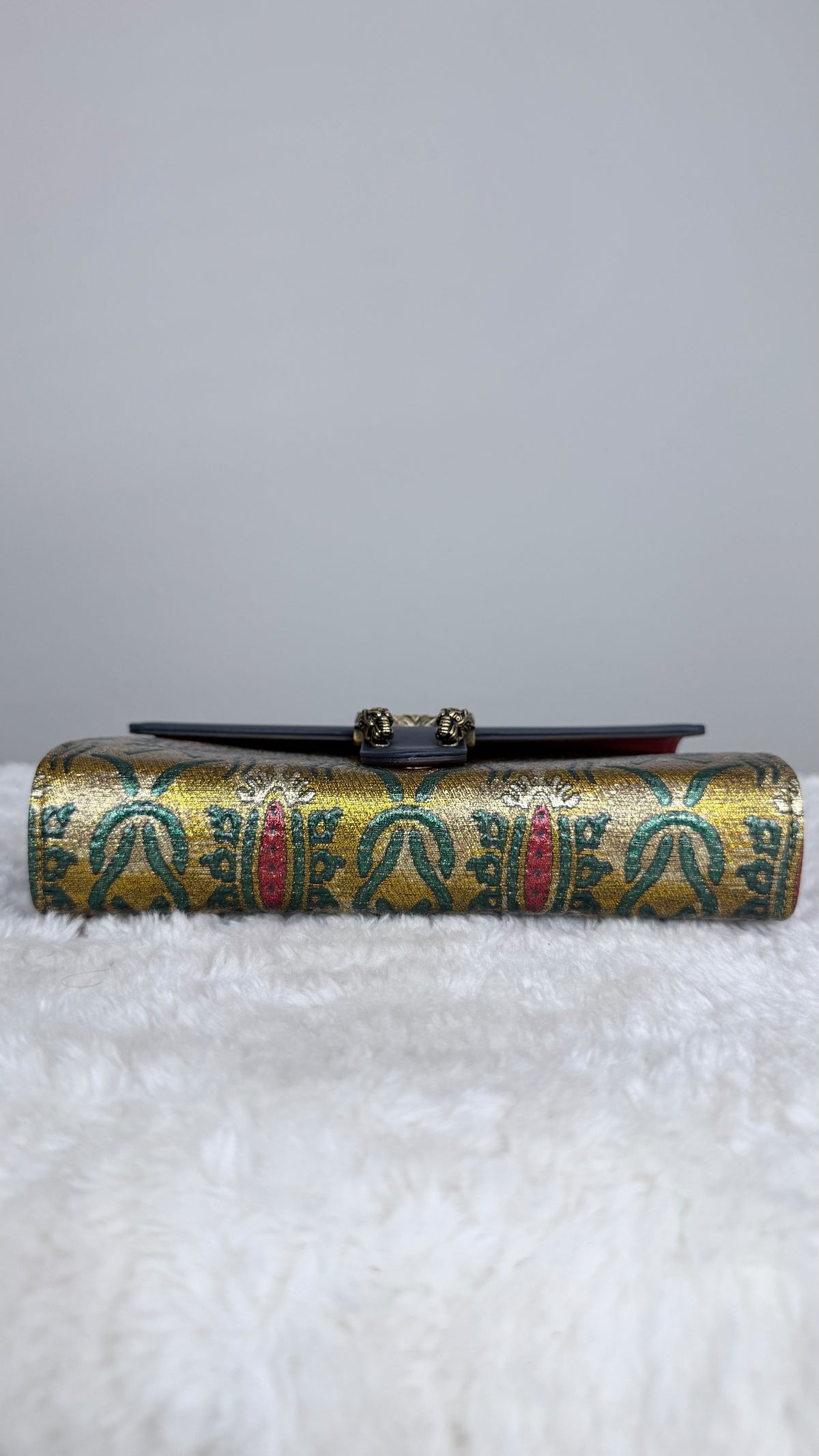 GUCCI Brocade Dionysus Wallet on chain