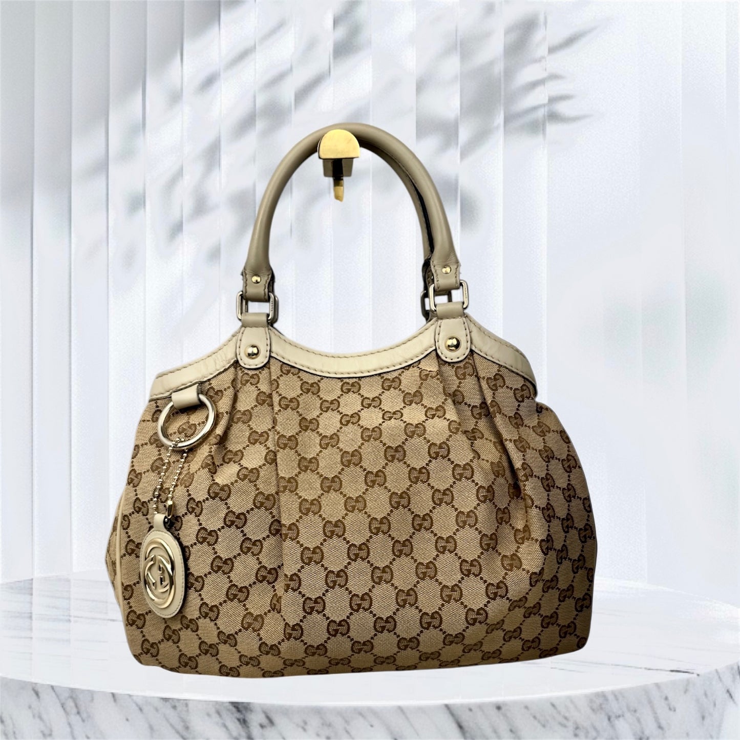 Gucci Sukey Hobo Monogram Beige