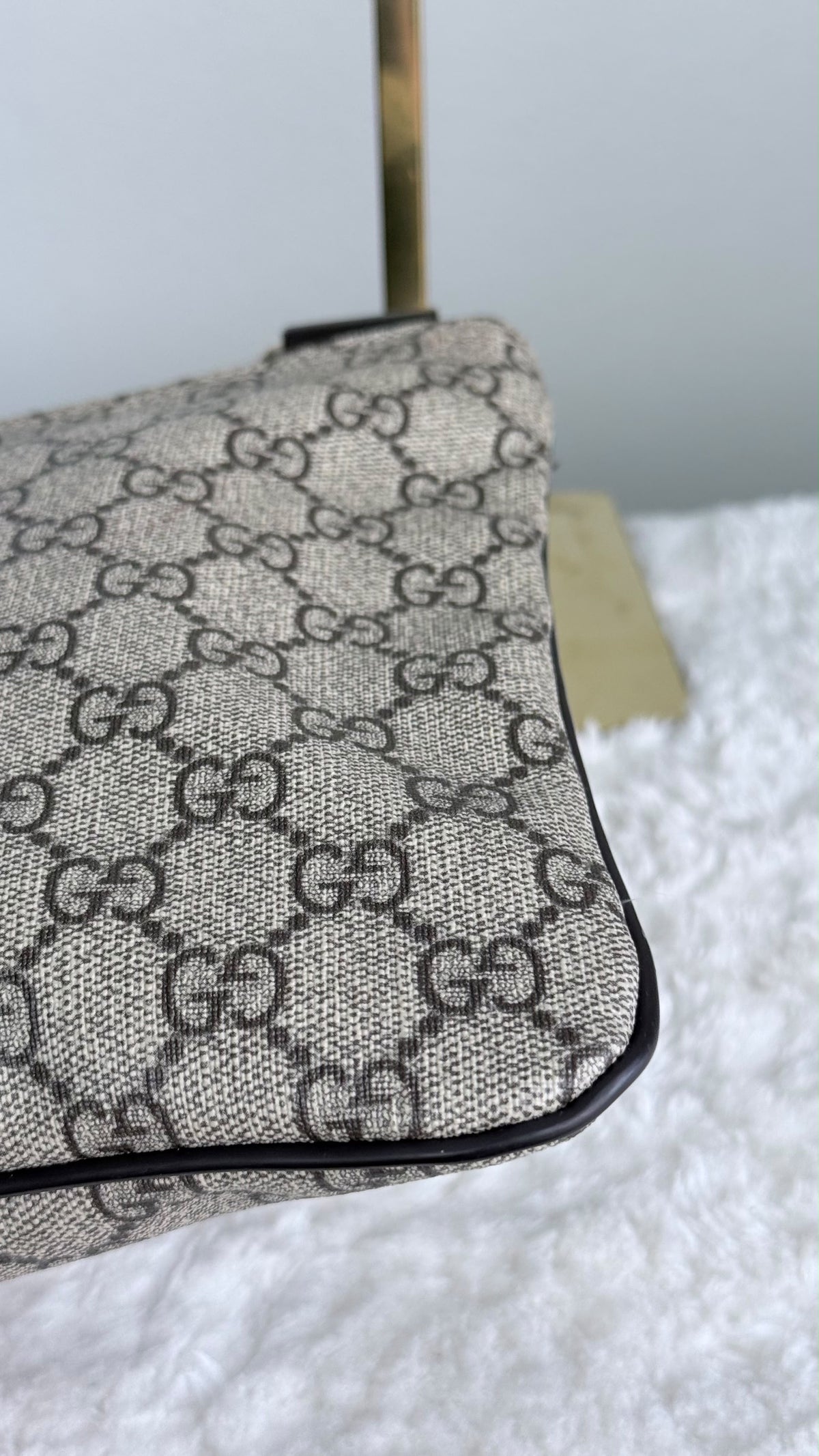 GUCCI Flat Small GG Supreme Coated canvas Brown messenger