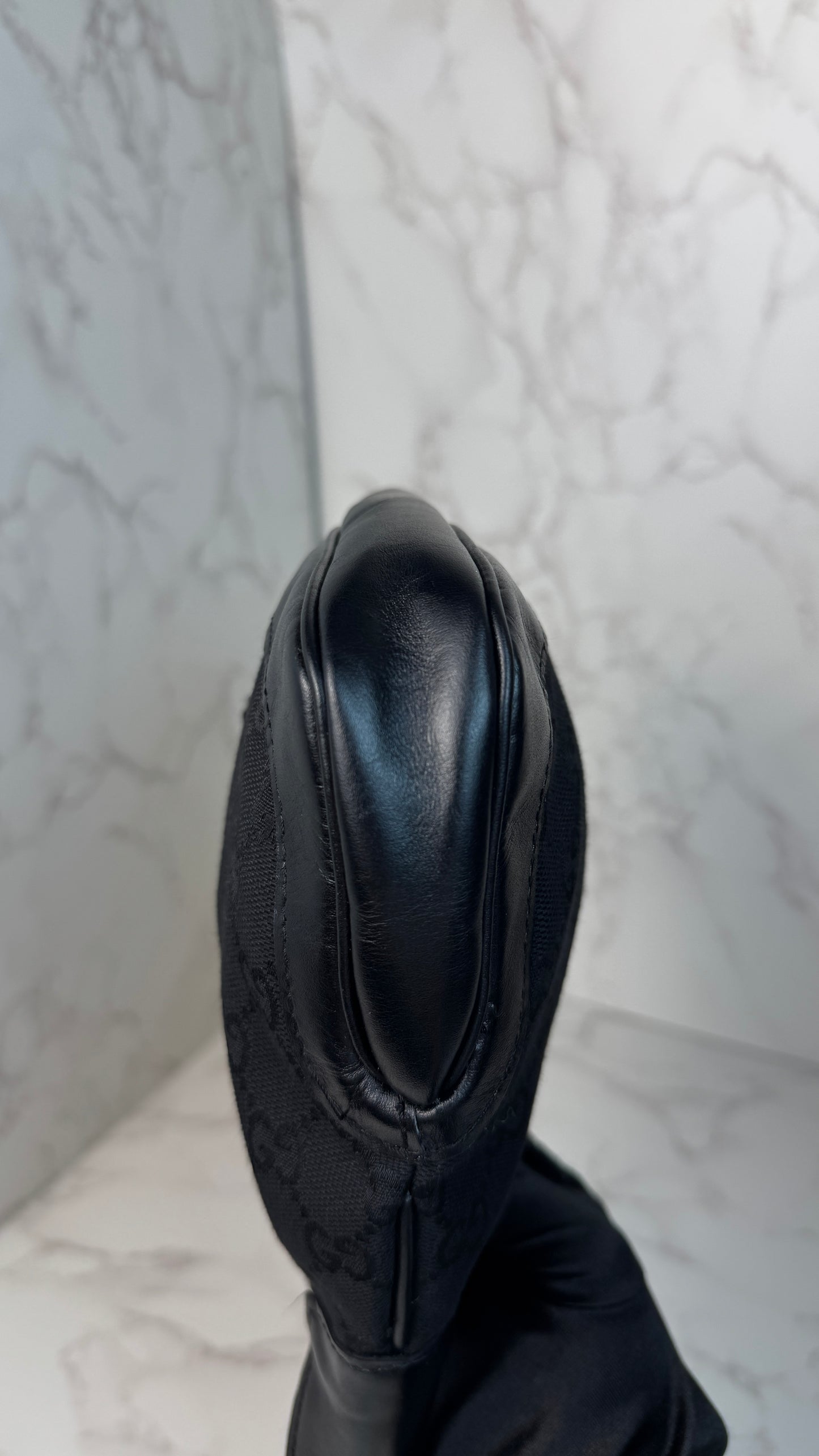 Gucci Jackie Hobo GG Canvas Shoulder Bag Black (Vintage)