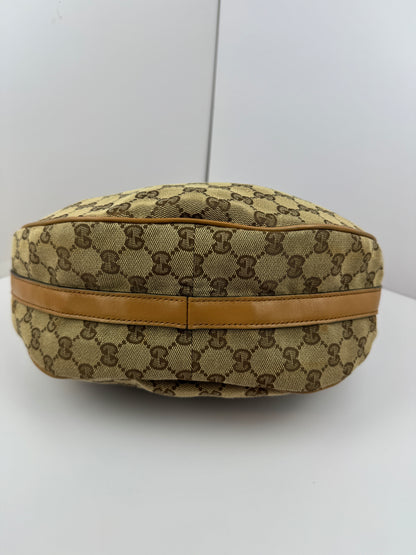 Gucci hobo Twist GG Canvas
