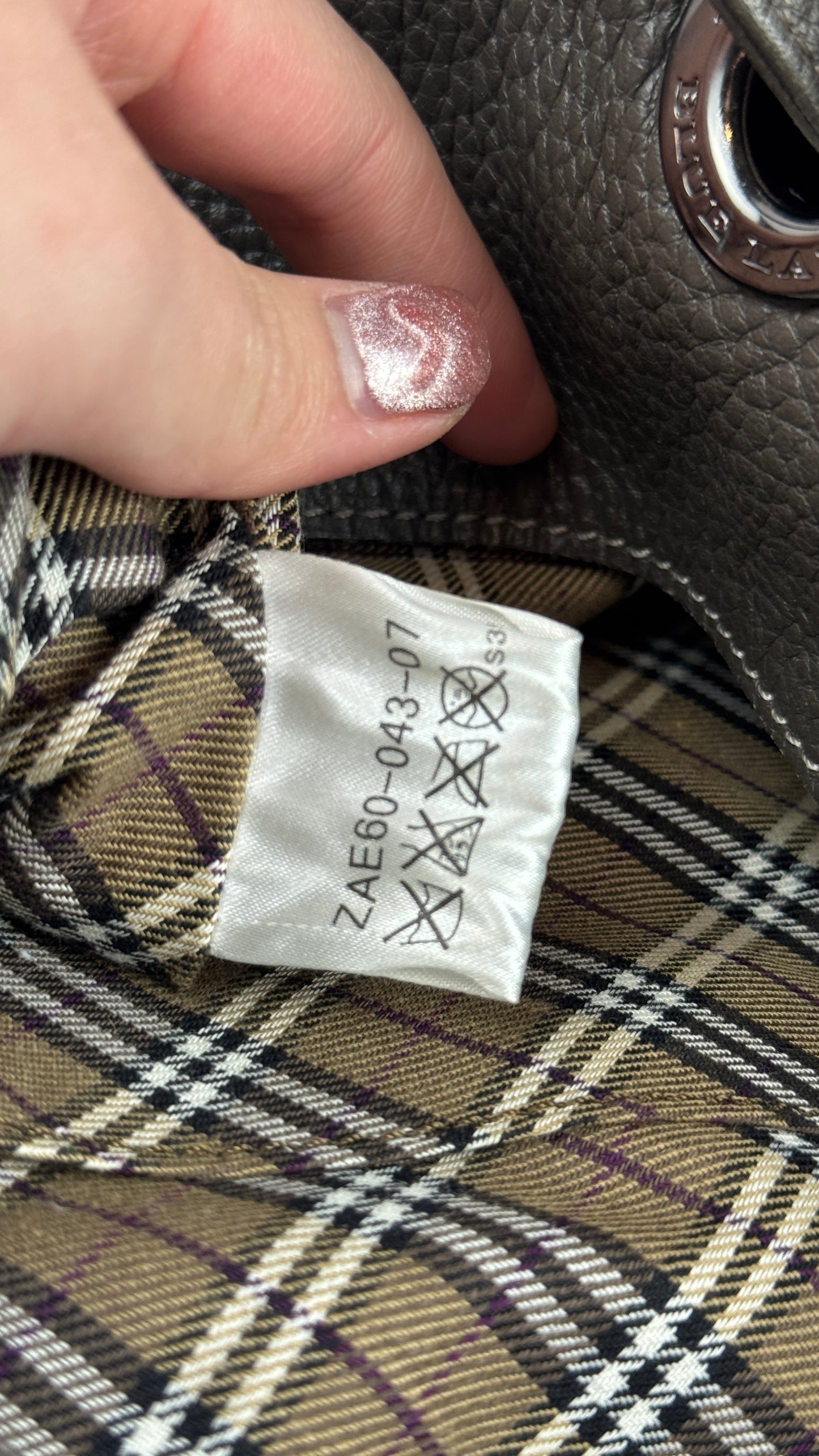 Burberry Bucket Grey Leather With Exterior Zip Pockets