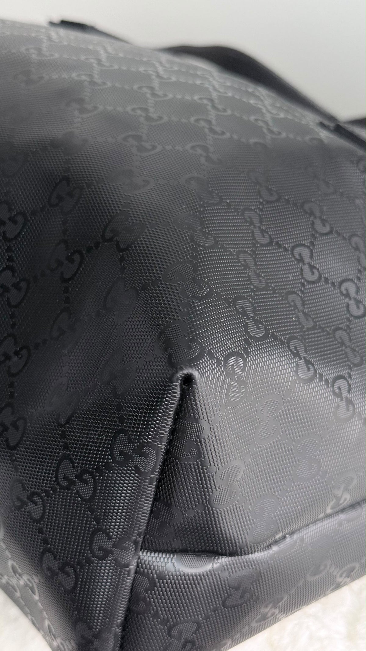 GUCCI Tote Medium GG Supreme Emprine Black Monogram