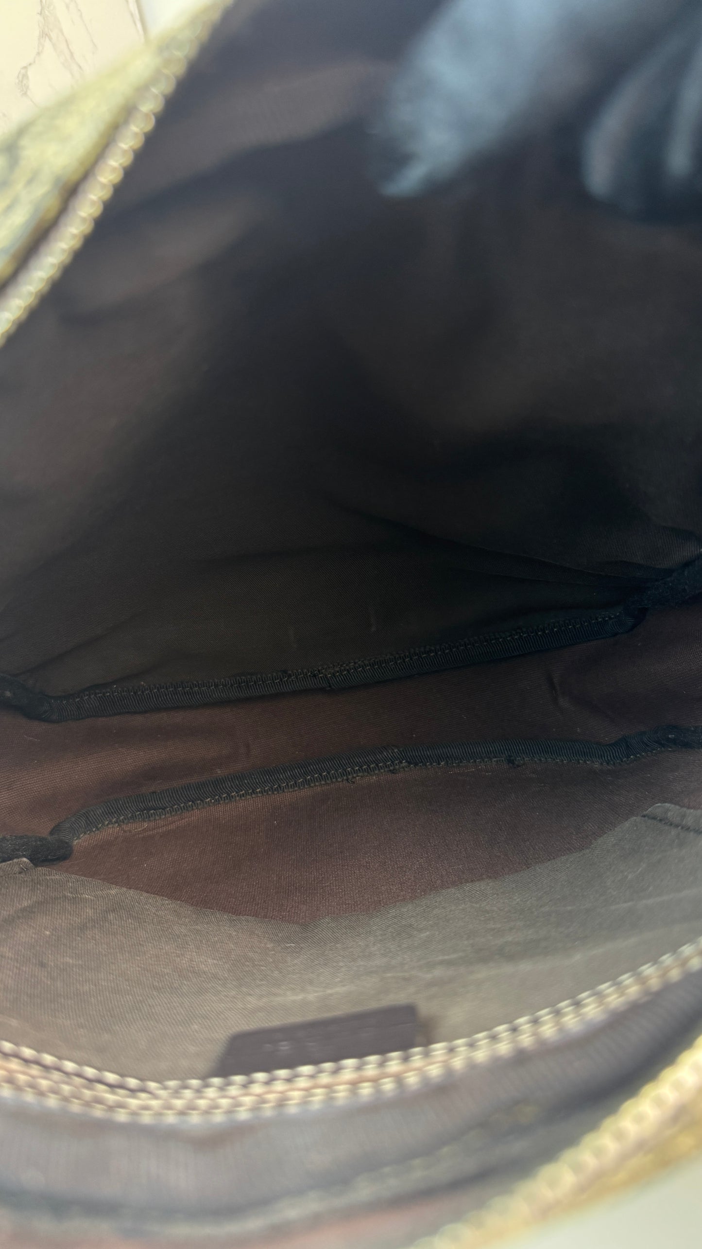 Gucci GG Canvas Messenger Brown