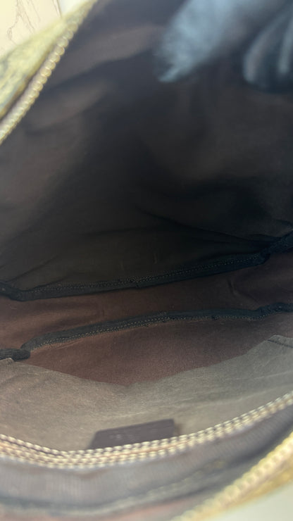 Gucci GG Canvas Messenger Brown