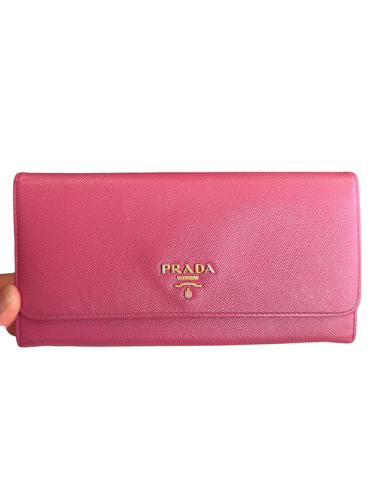 WA2👛 Prada continental flap wallet (COA Included) retail $995