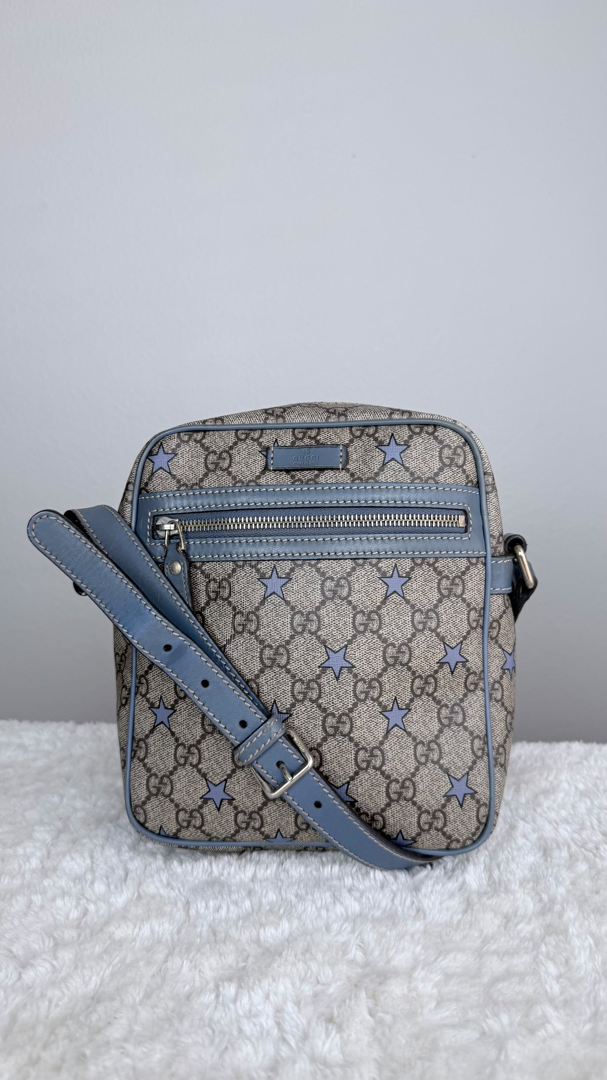 GUCCI GG Supreme Star Crossbody Coated Canvas Blue