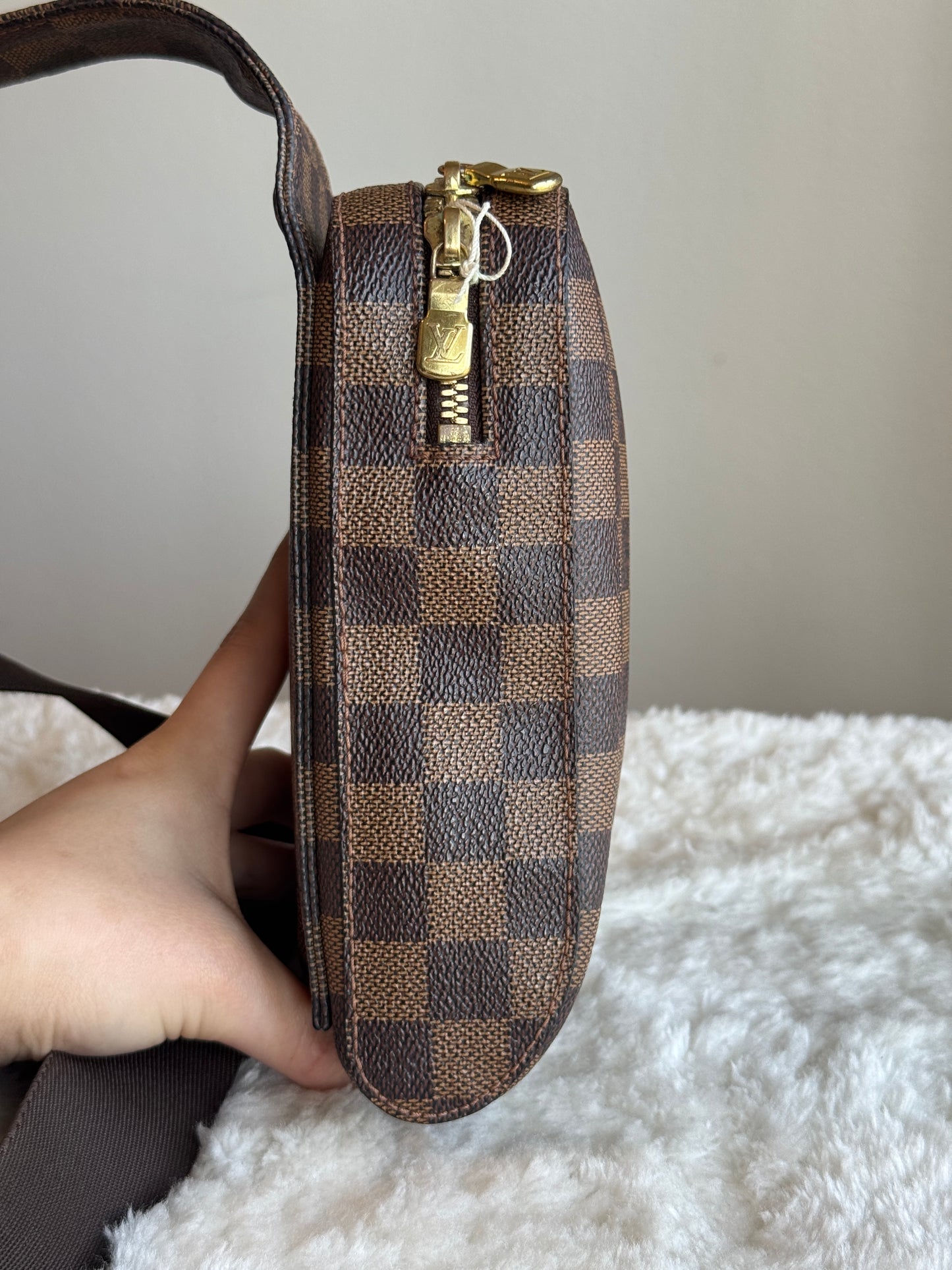 LOUIS VUITTON Damier Ebene Geronimos Sling bag
