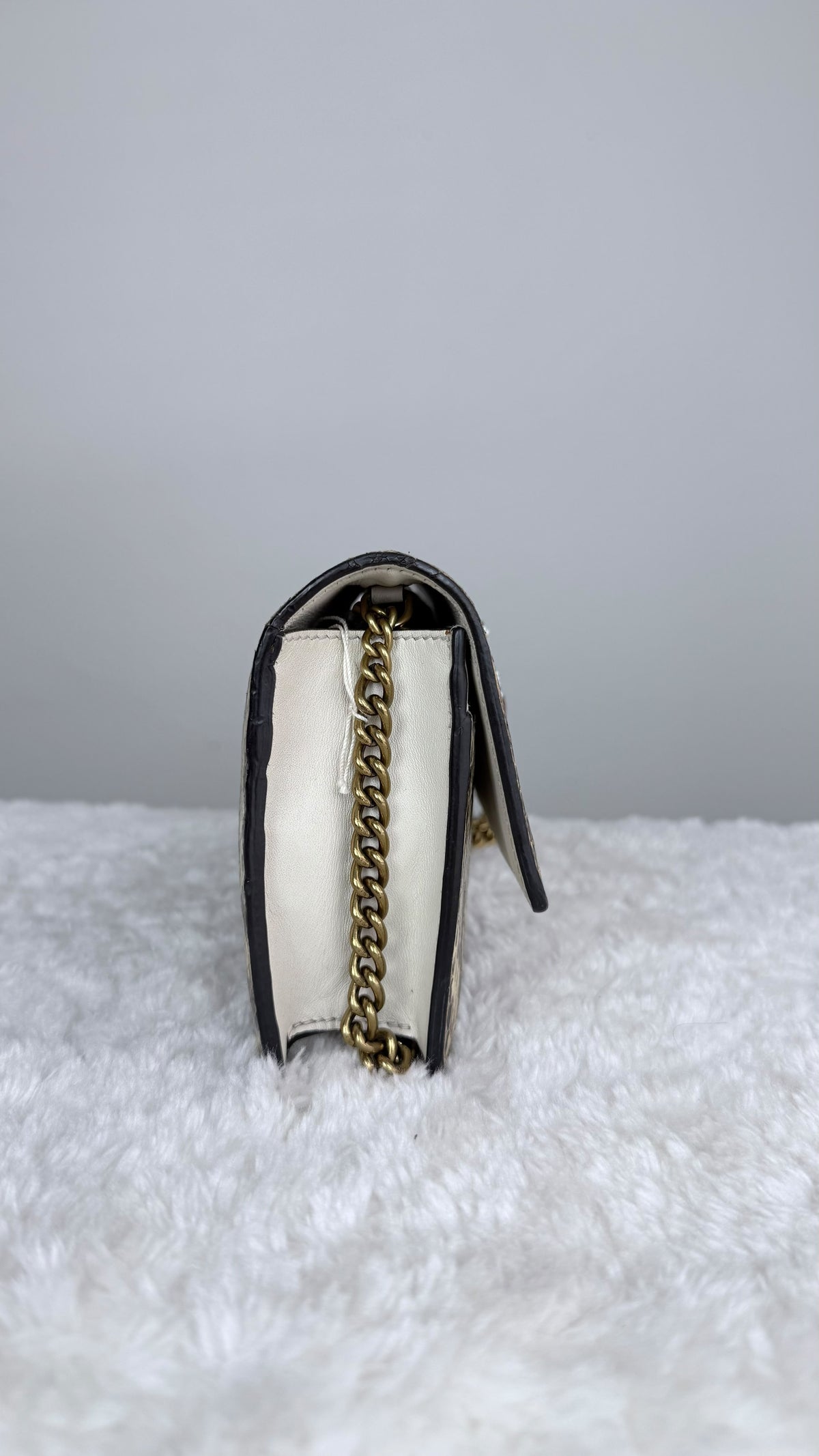 GUCCI Bee Queen Margaret Snakeskin chain wallet Crossbody