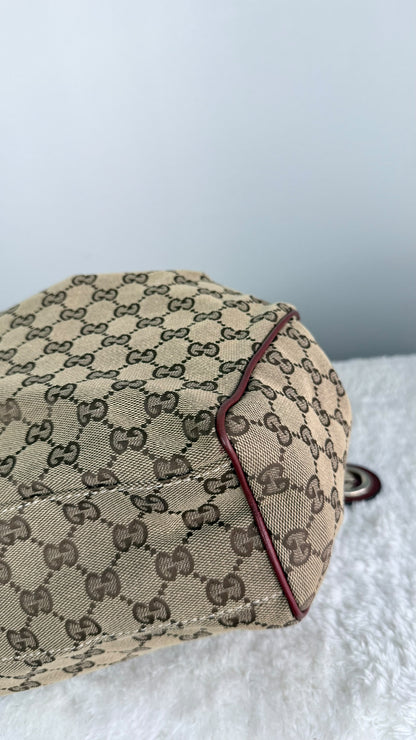 GUCCI Sukey Hobo GG Canvas Red
