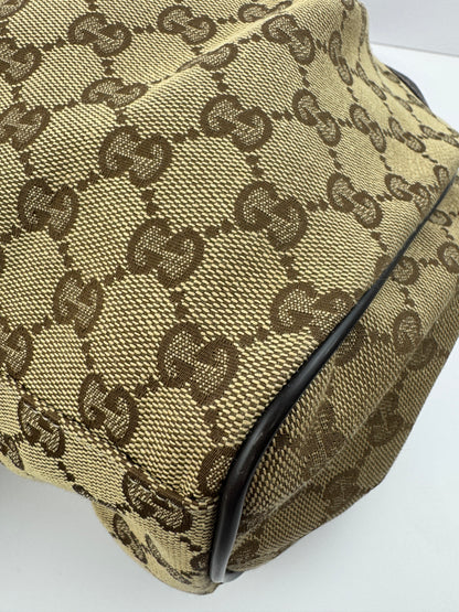 Gucci sukey GG Canvas Medium