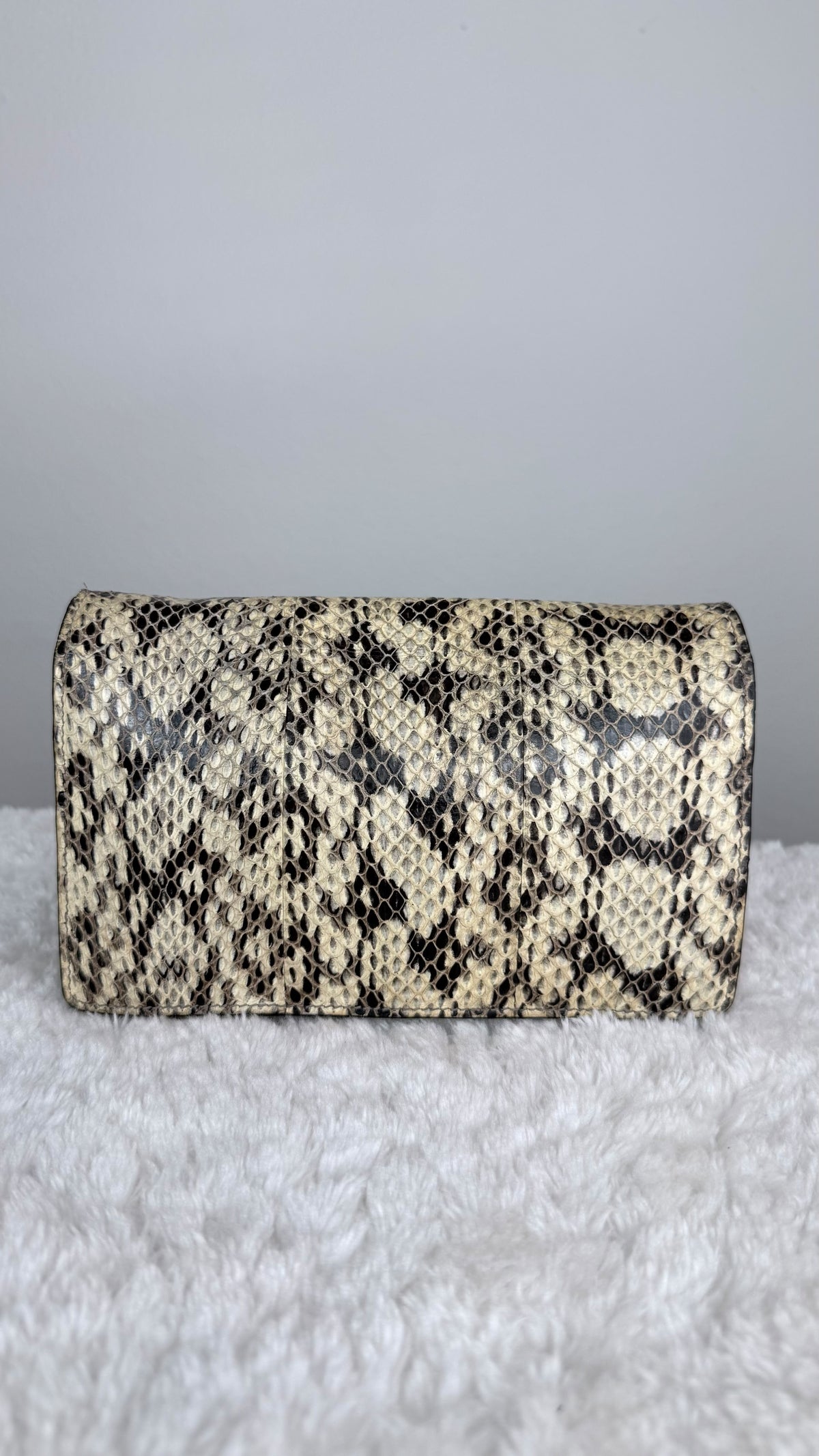 GUCCI Bee Queen Margaret Snakeskin chain wallet Crossbody