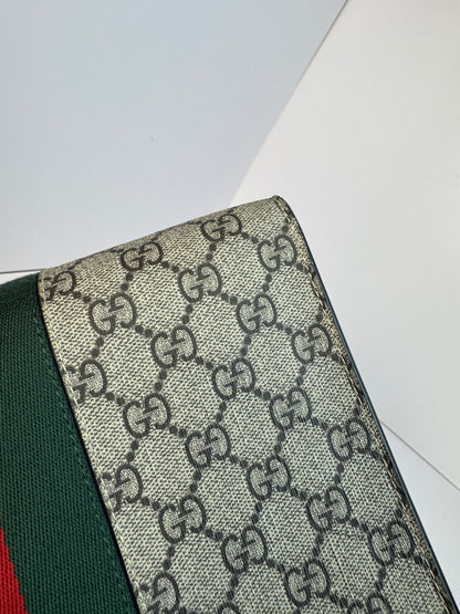Gucci Beige GG Supreme Canvas Toiletry Pouch with Green and Red Web Stripe
