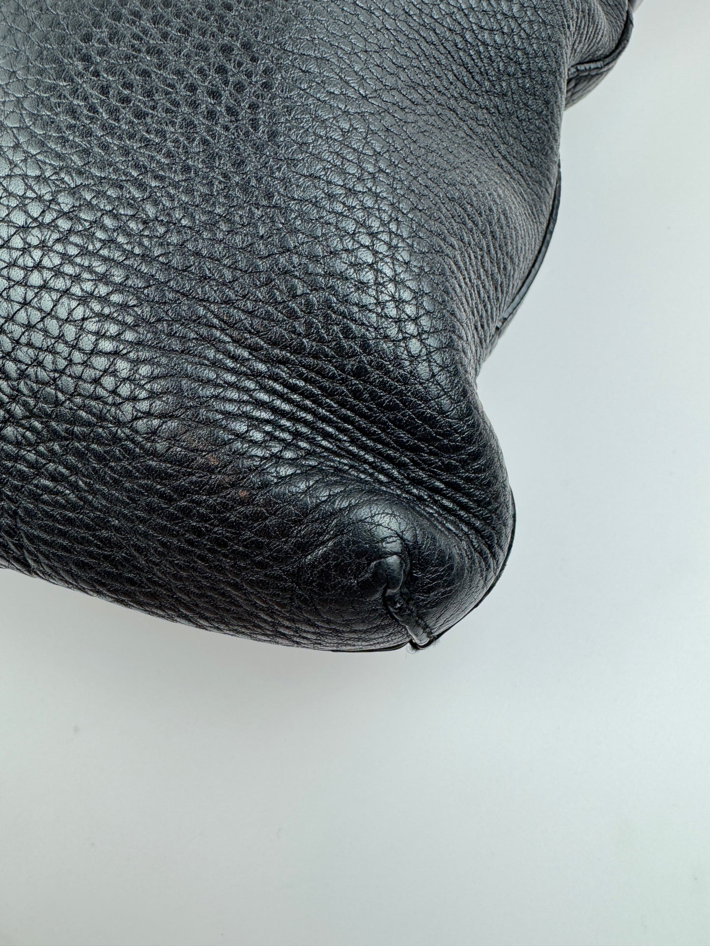 GUCCI Interlocking GG Leather Messenger Black