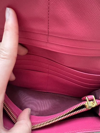 Prada saffianon Pink wallet