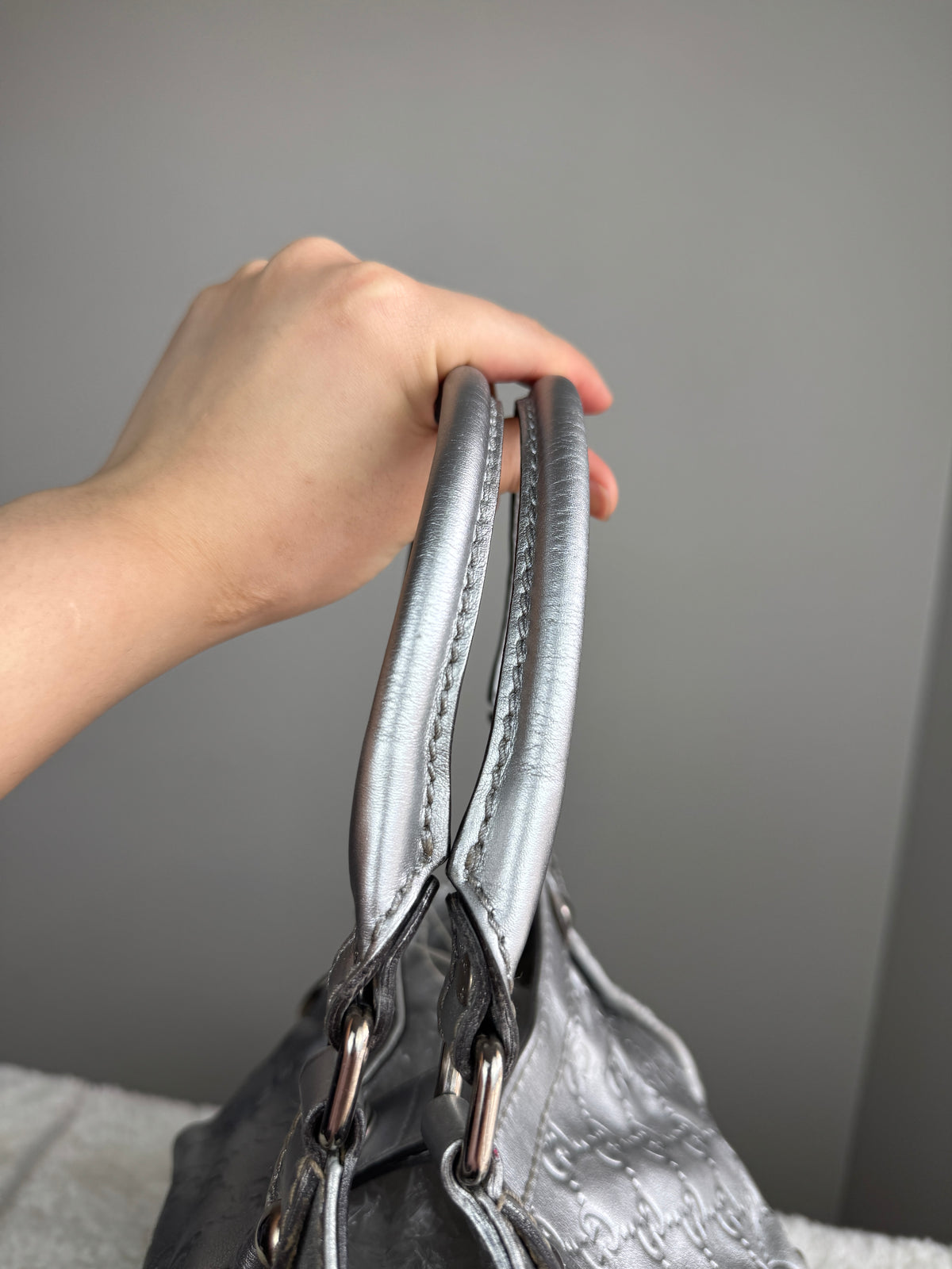 GUCCI sukey Guccissima Leather  Metallic Silver