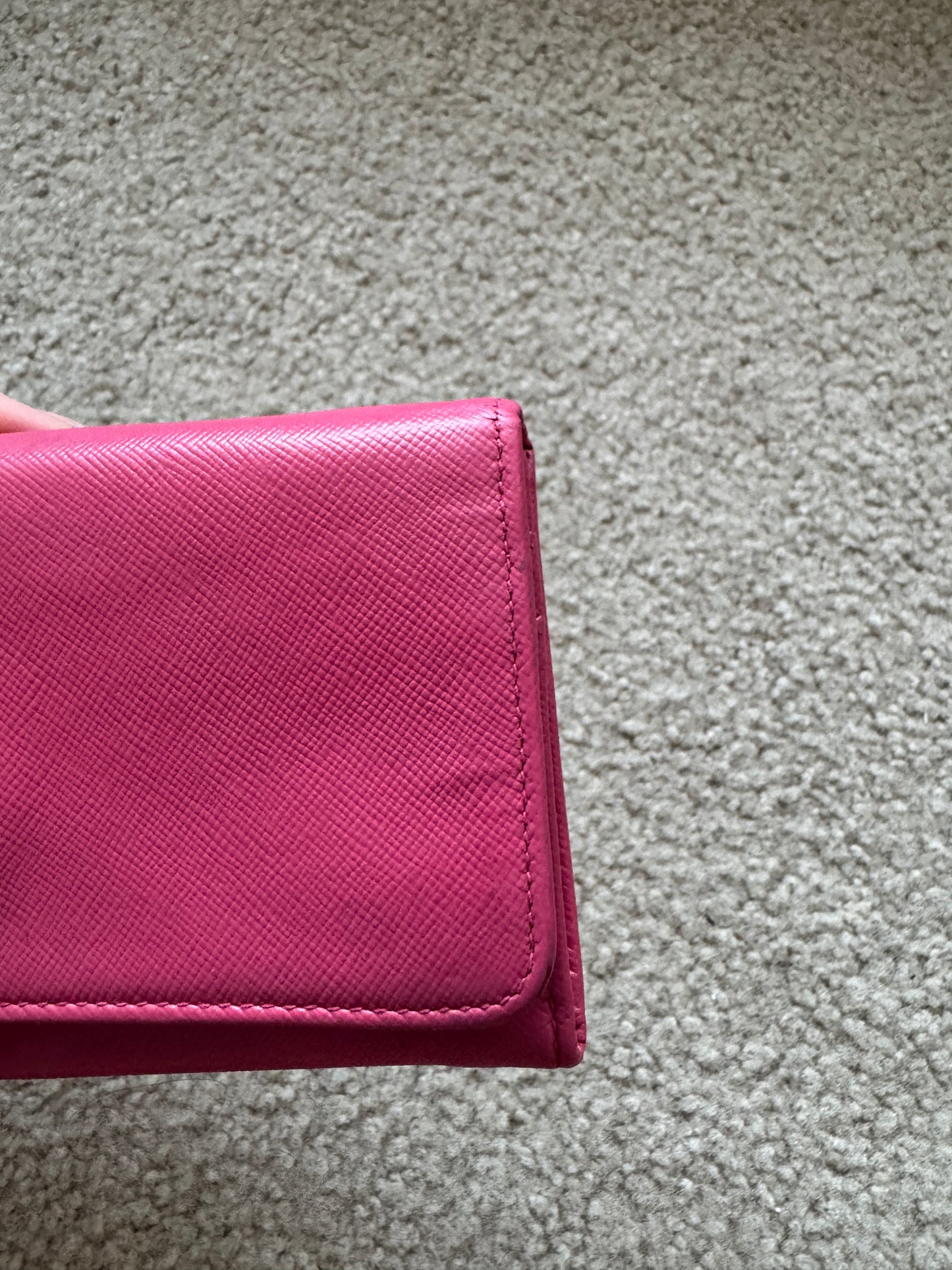Prada saffianon Pink wallet