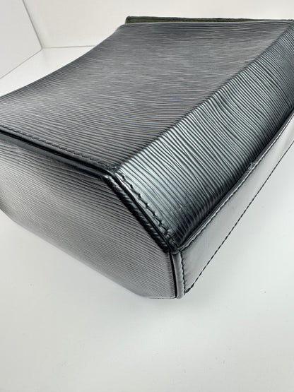 Louis Vuitton Epi Sac Seau Shoulder bag