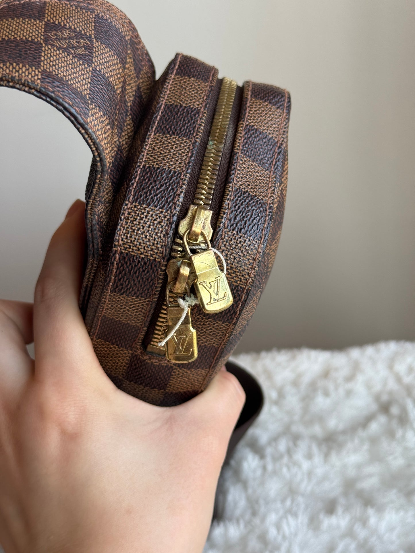 LOUIS VUITTON Damier Ebene Geronimos Sling bag