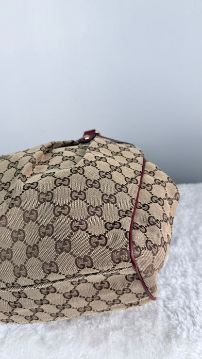 GUCCI Sukey Hobo GG Canvas Red