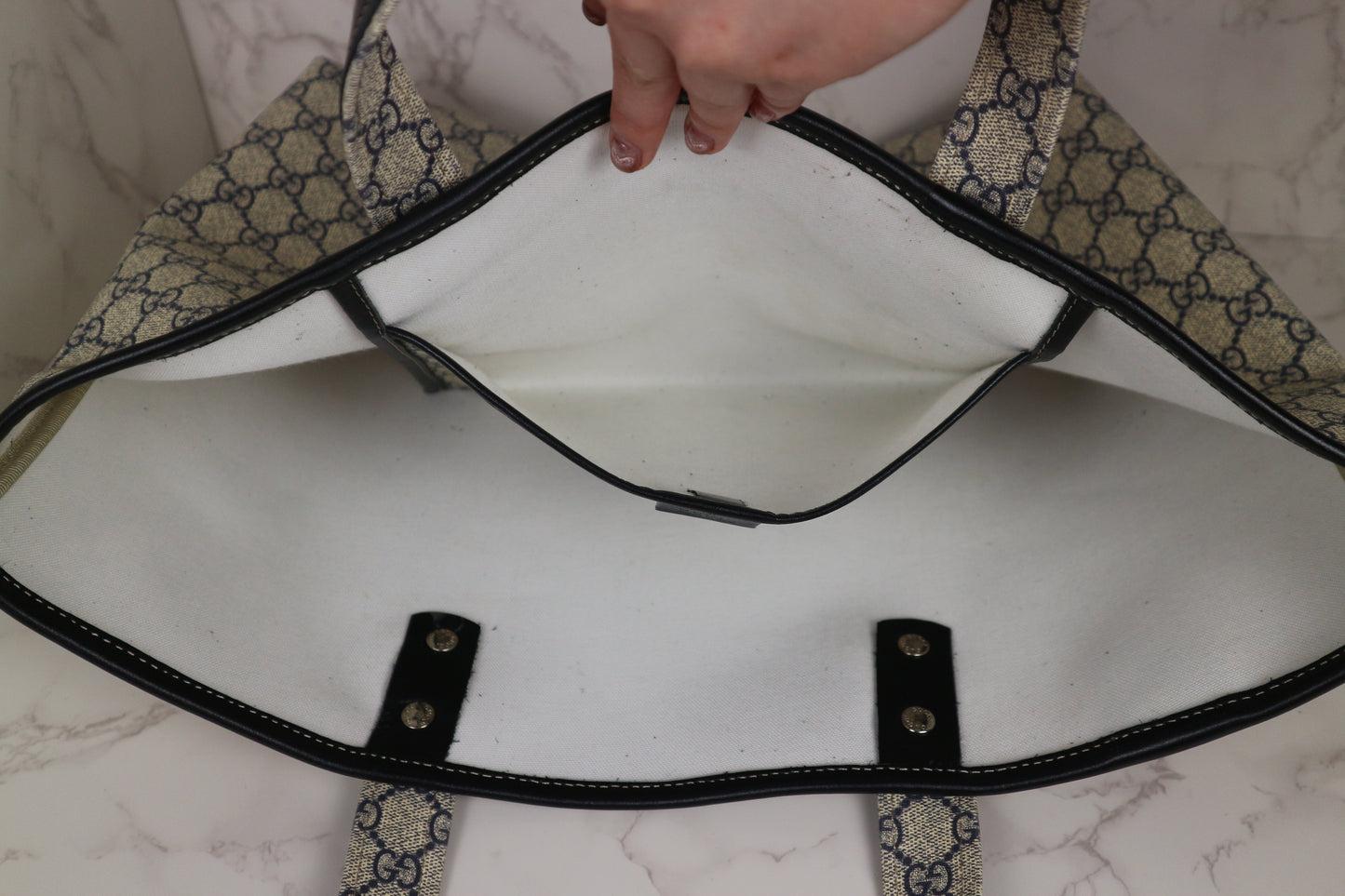 Gucci Web Loop Tote GG Supreme Navy