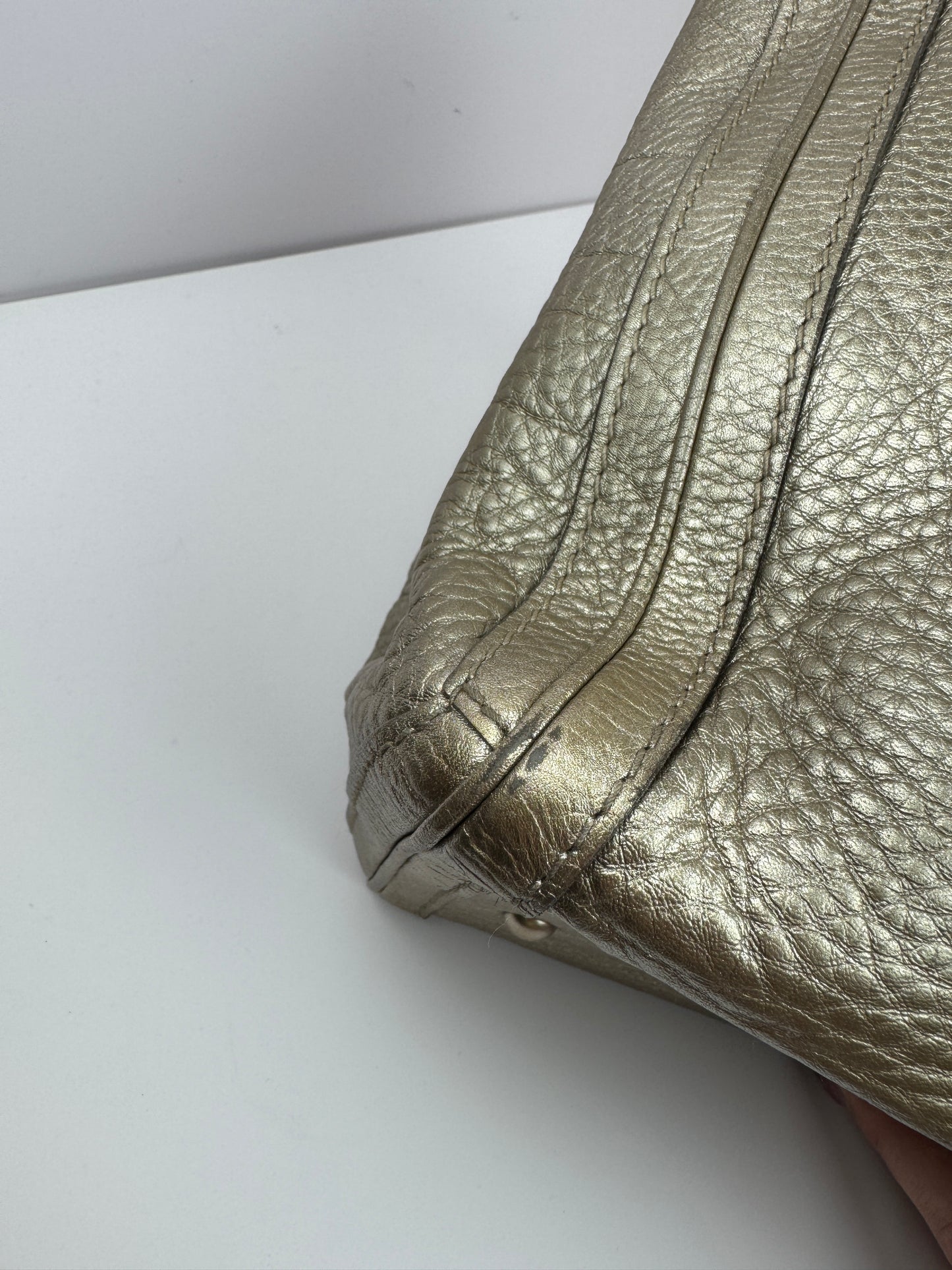 Gucci Bella Tote Leather Metallic Gold