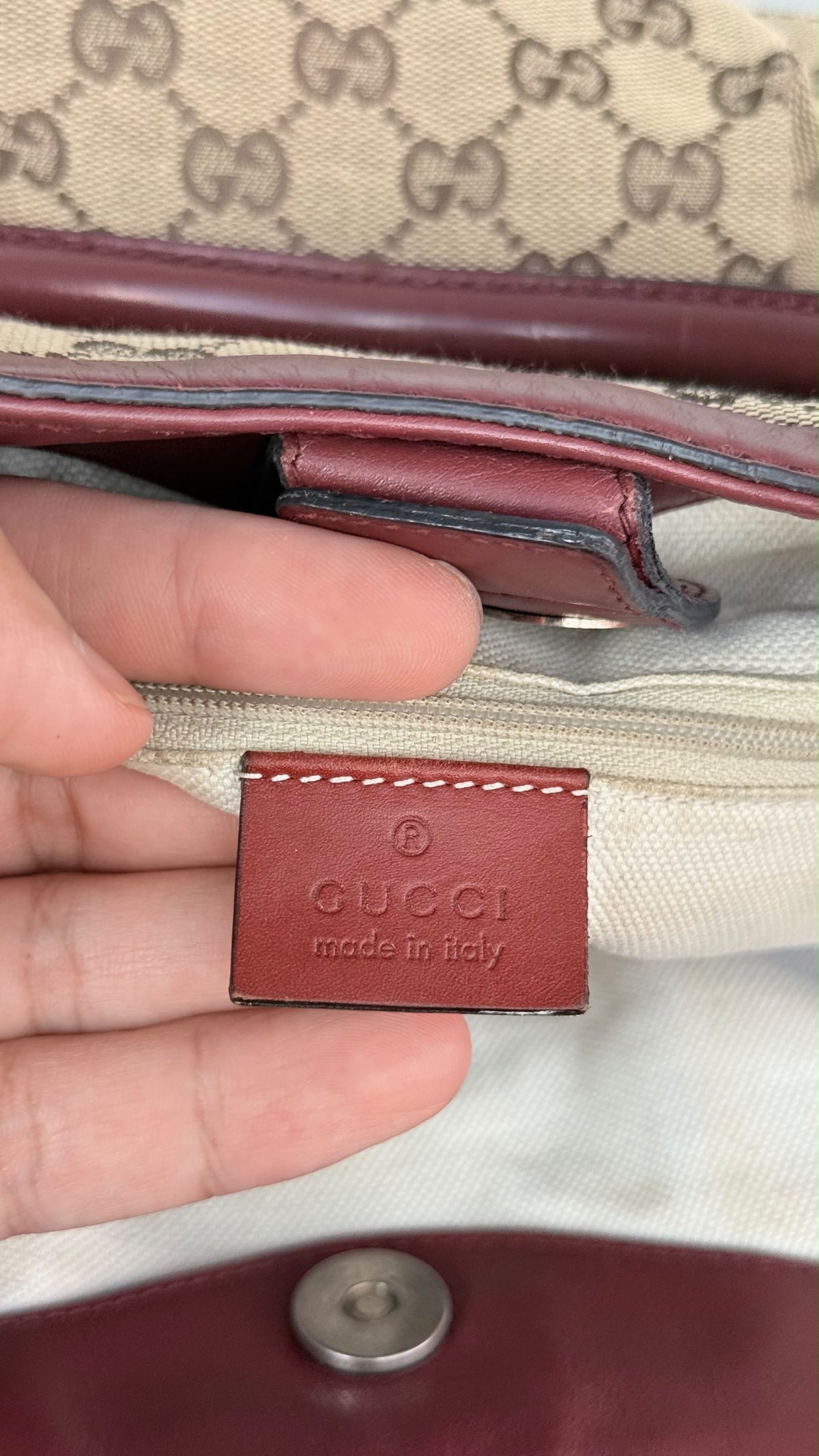 GUCCI Sukey Hobo GG Canvas Red