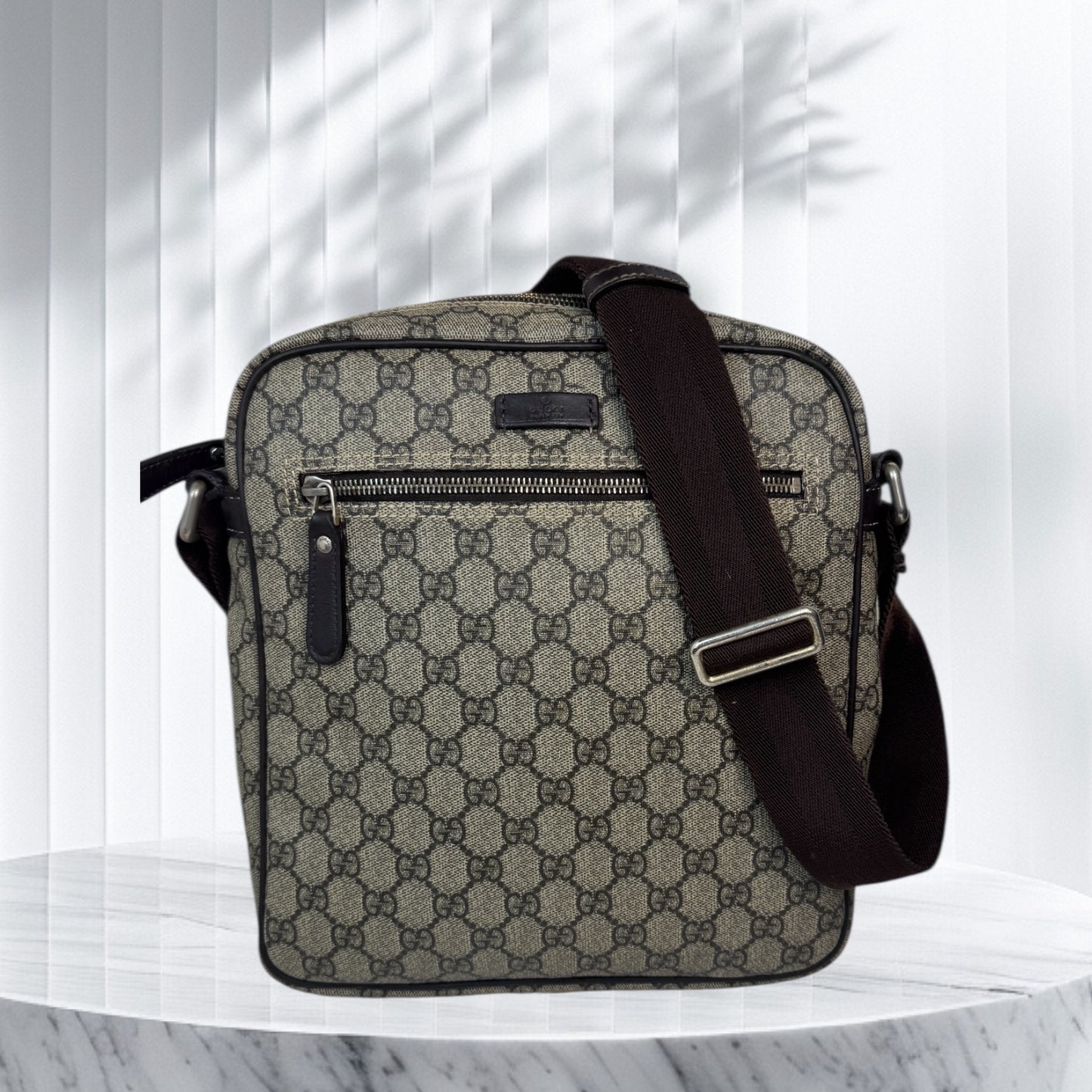 Gucci GG Canvas Messenger Brown
