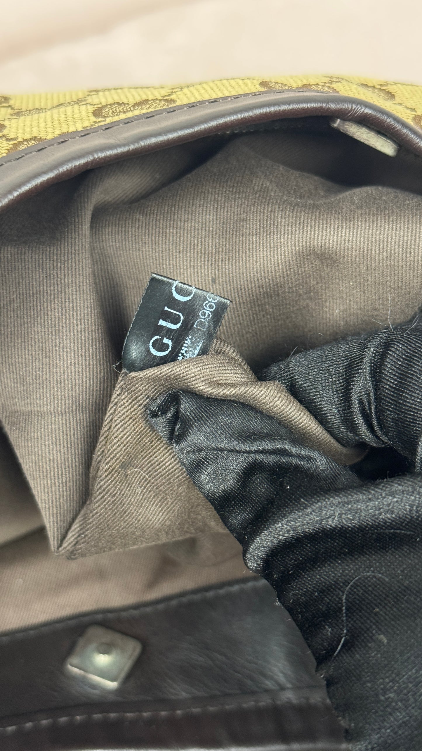 Gucci GG Canvas Hobo Shoulder Bag (Vintage)