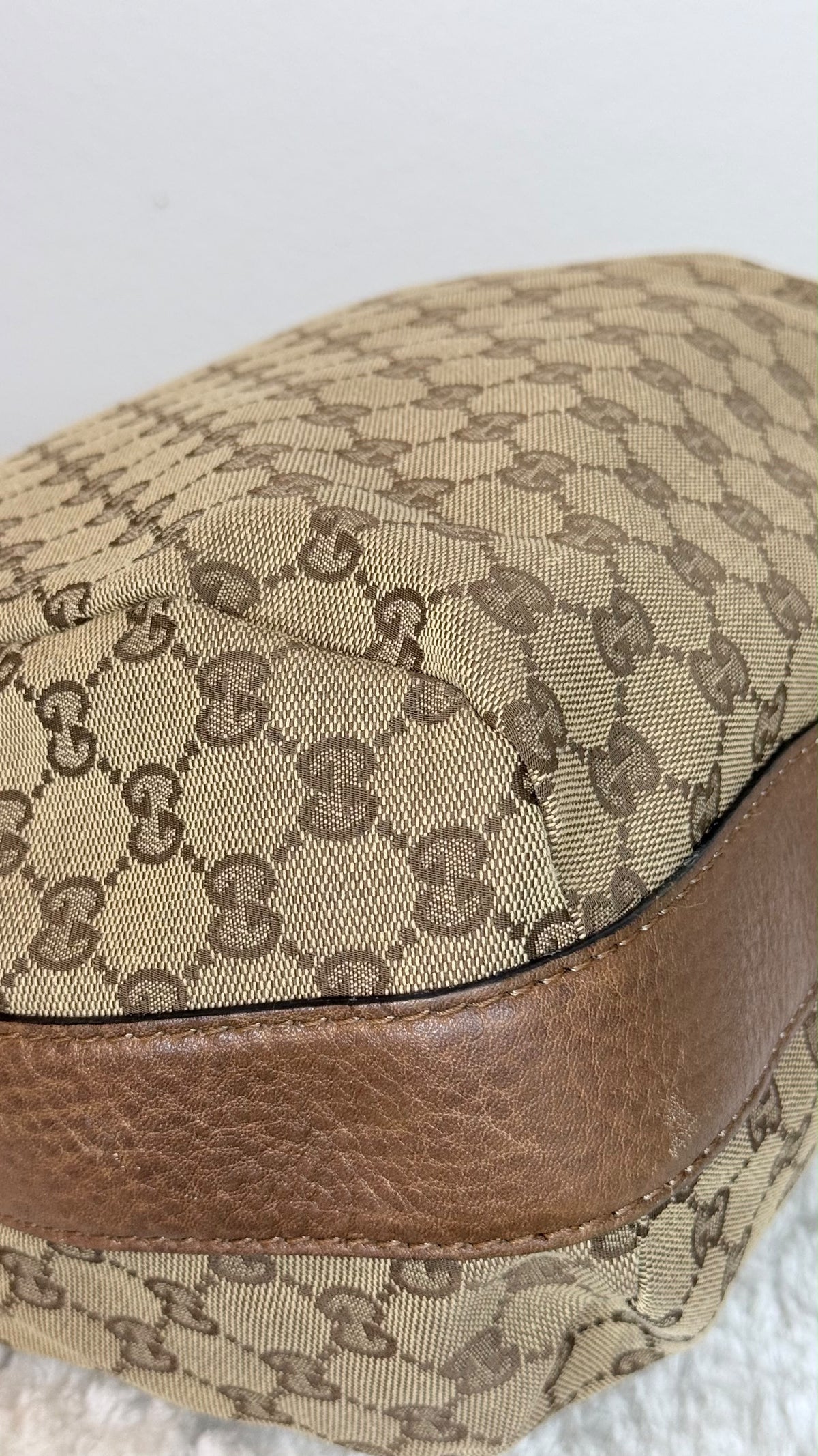 Gucci Hobo GG Canvas shoulder brown