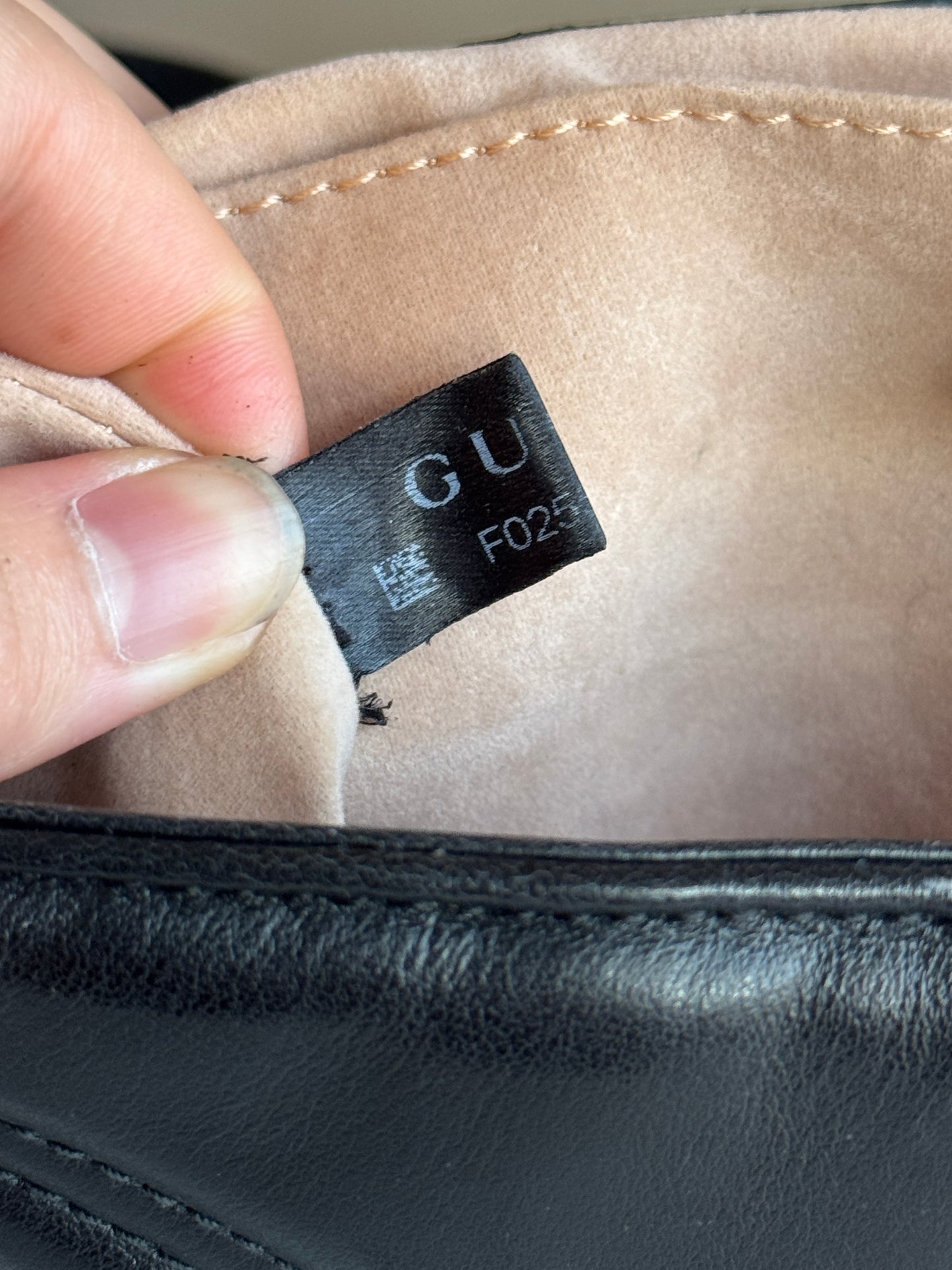 GUCCI GG Marmont Flap Matelasse Leather Small