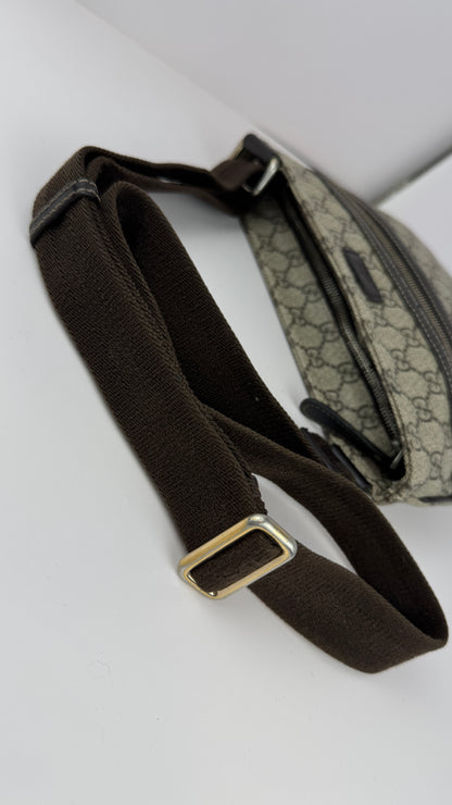 Gucci Flat Messenger GG Coated Canvas Medium