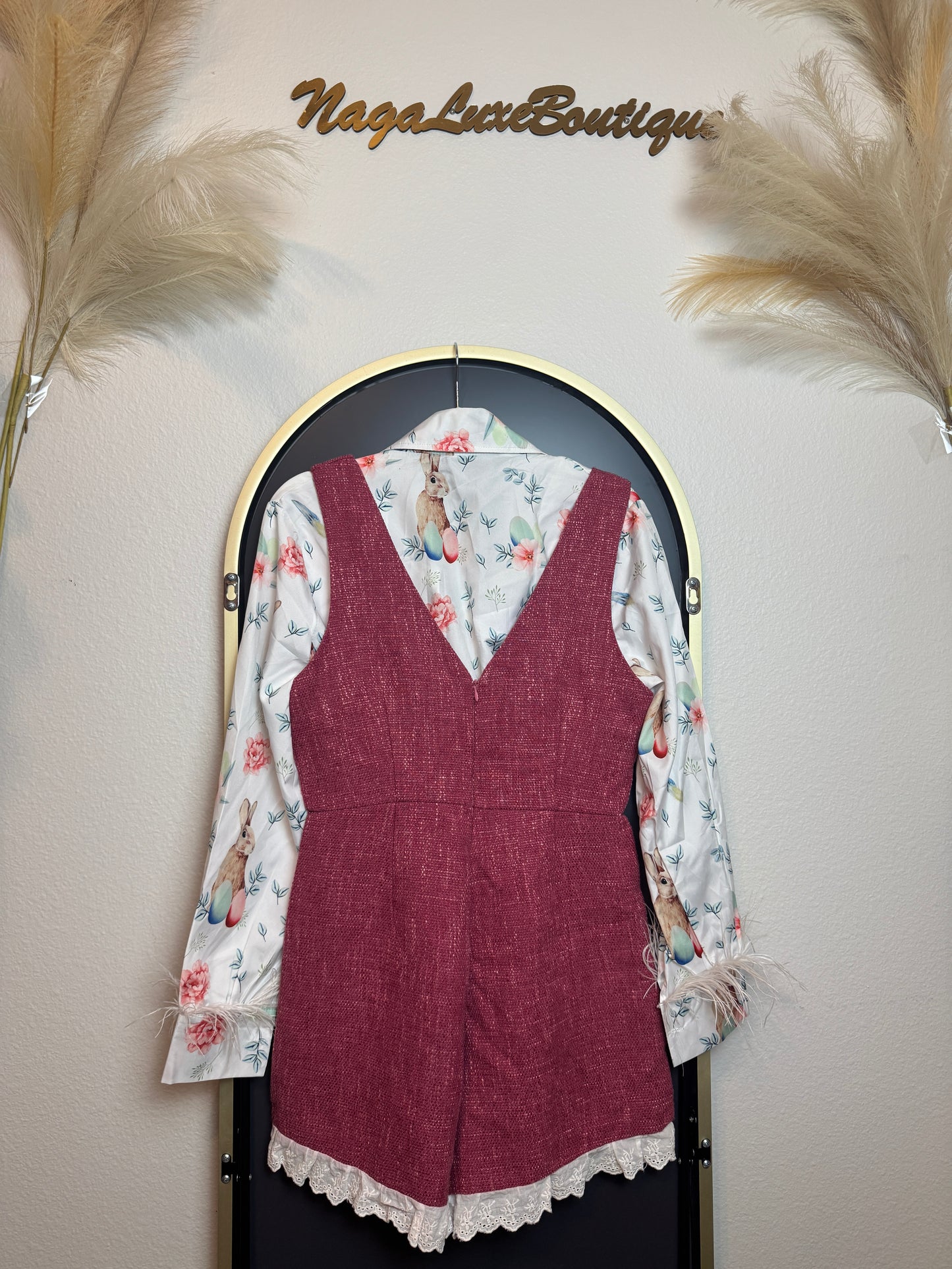 D13👗Berry Bunny Lace Romper – Pre-Owned (All Sales Final) 🐰💕