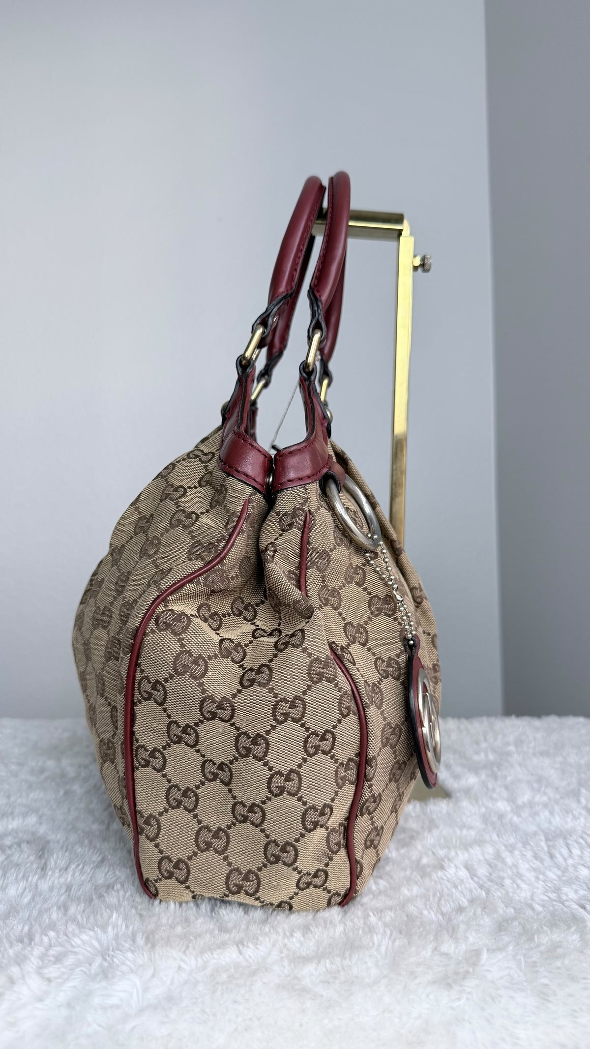 GUCCI Sukey Hobo GG Canvas Red