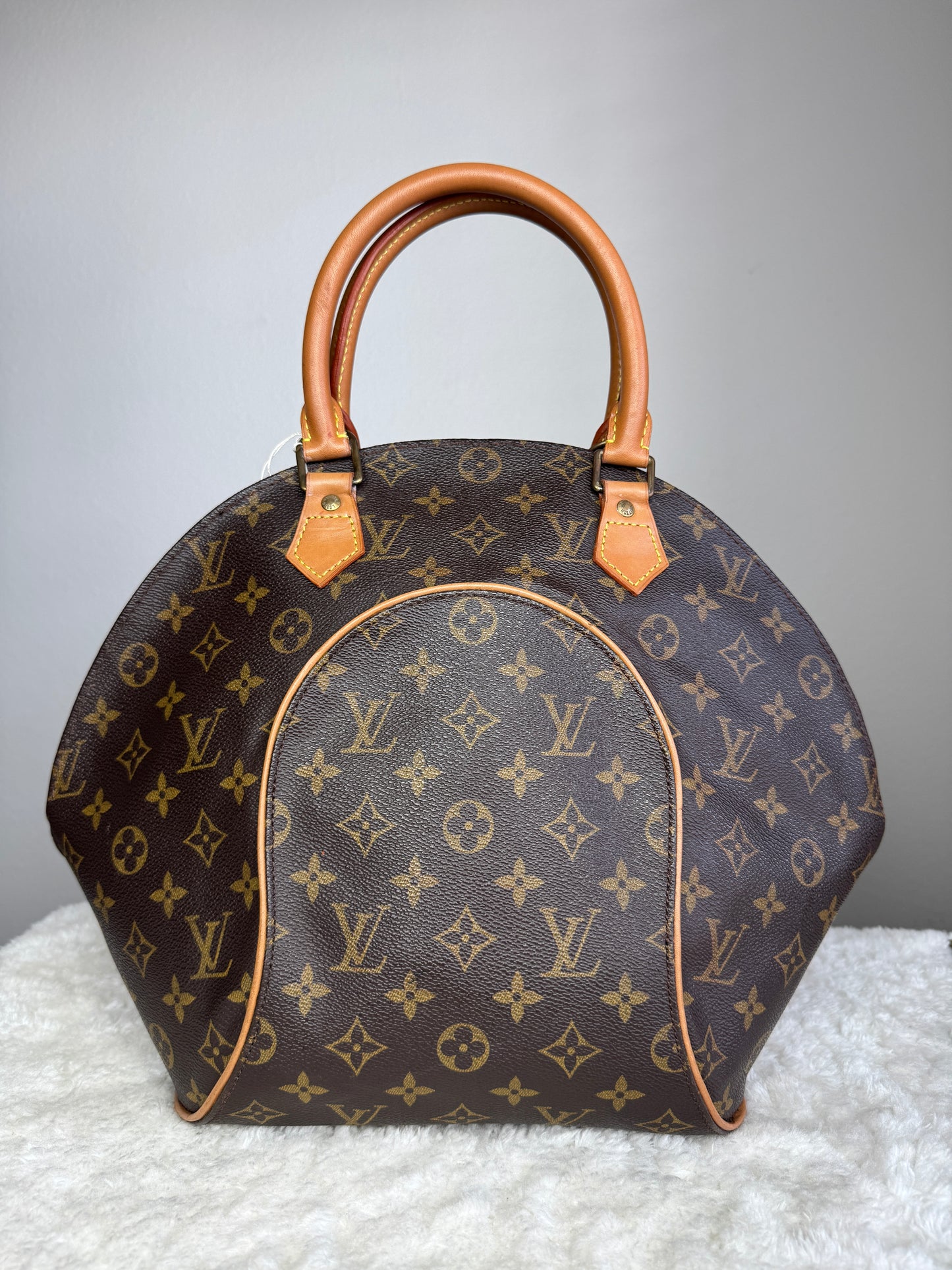 LOUIS VUITTON Ellipse monogram canvas PM