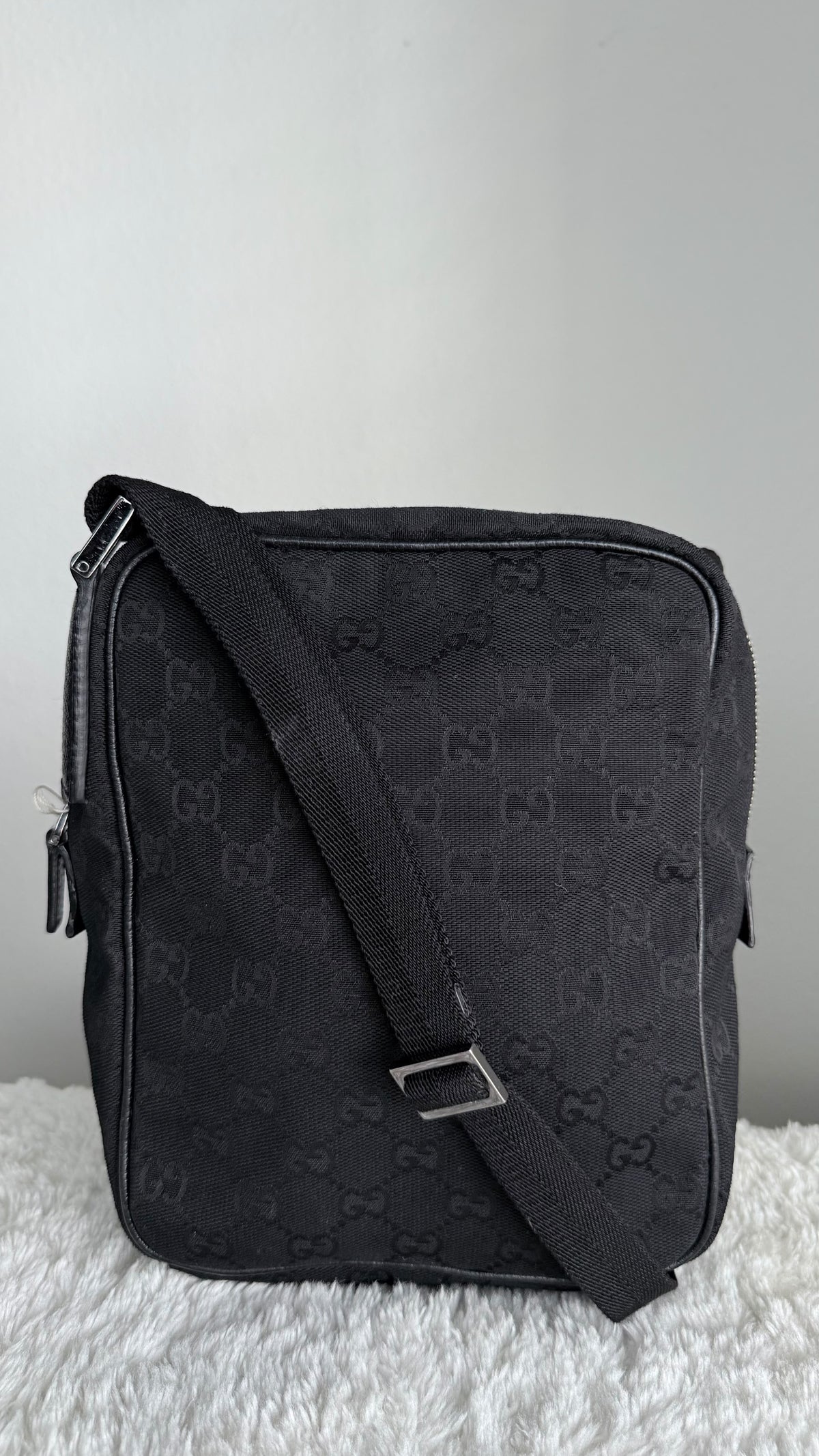 GUCCI Front pocket GG canvas Black Crossbody Black